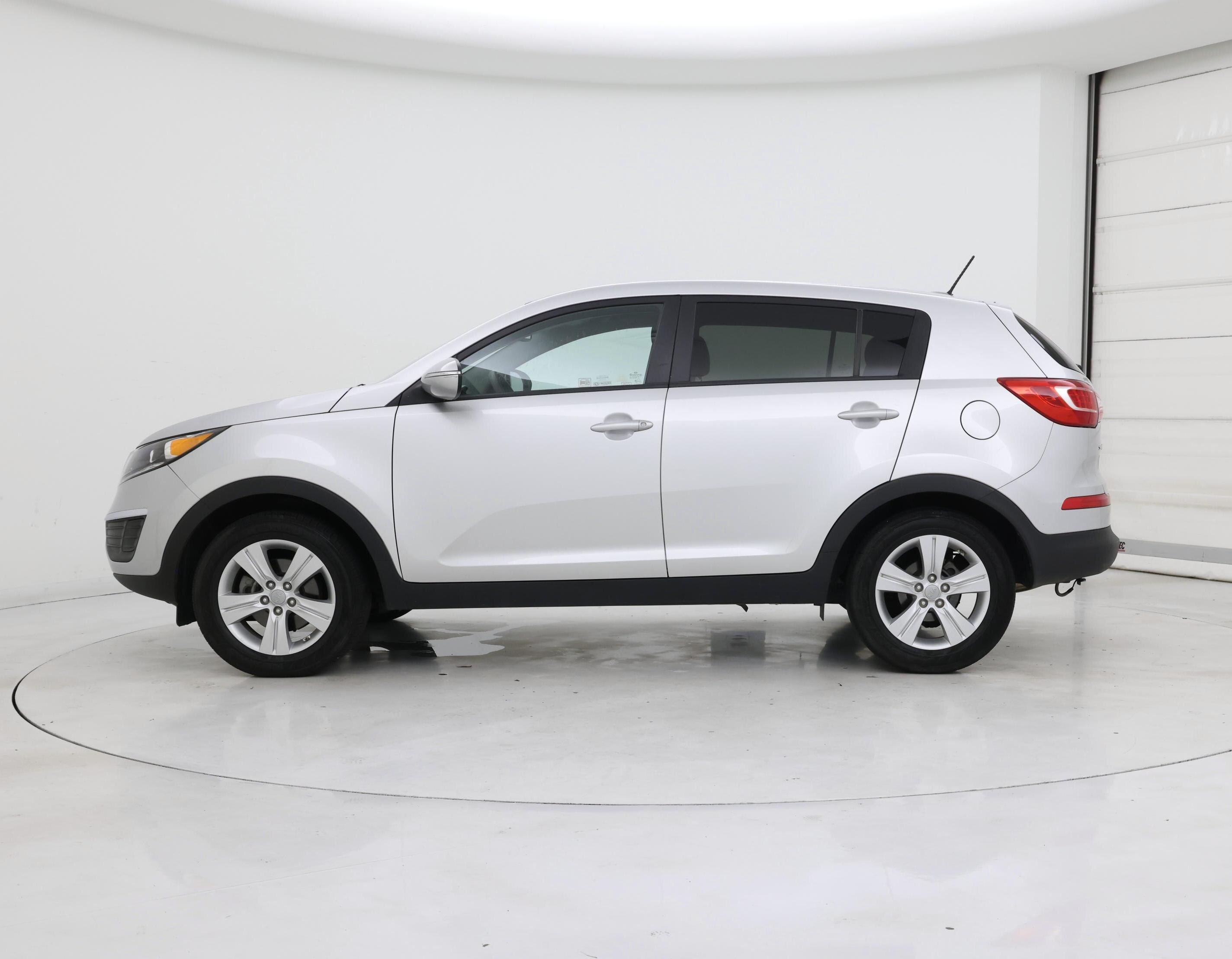 Thumbnail: 2013 Kia Sportage - 3