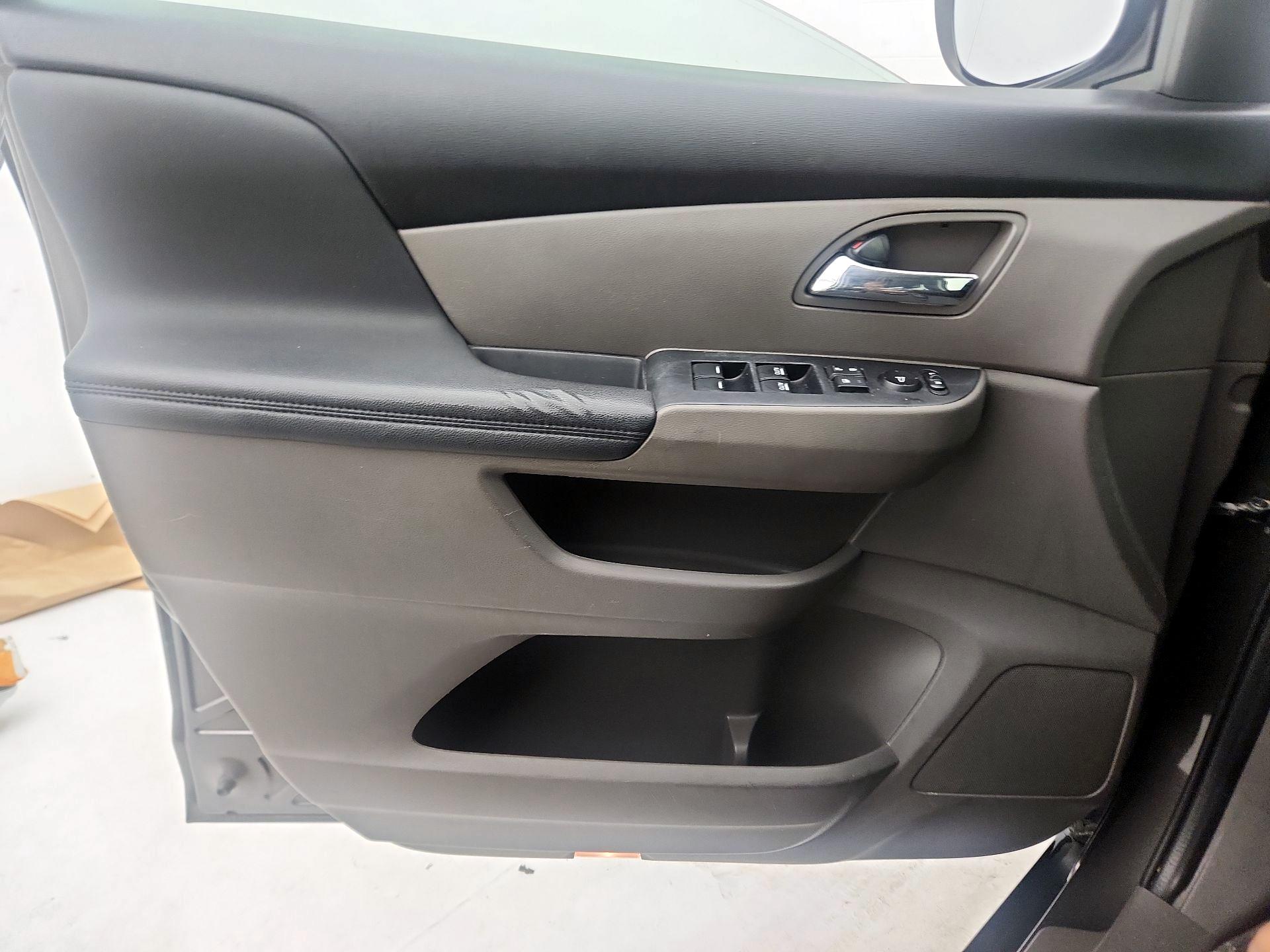 Thumbnail: 2017 Honda Odyssey - 12