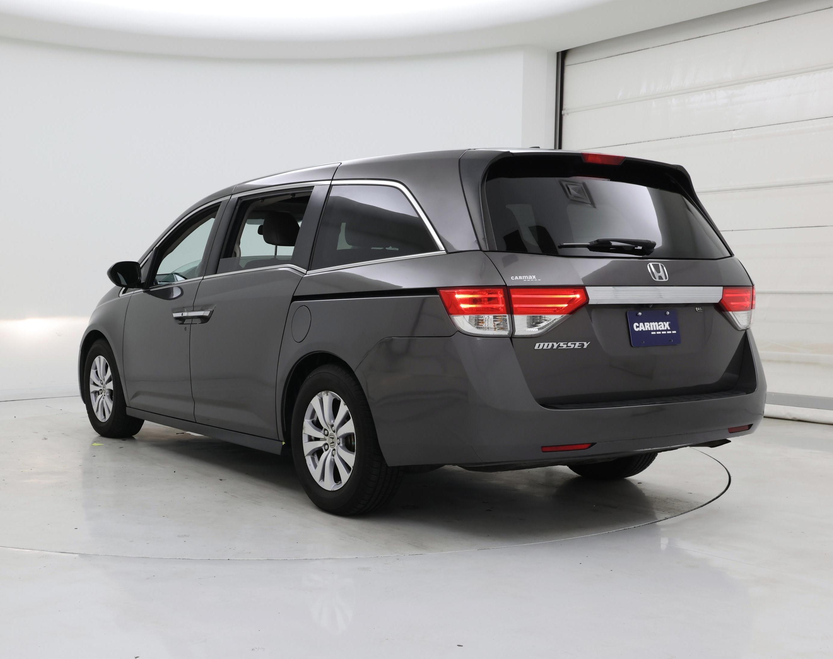Thumbnail: 2017 Honda Odyssey - 2