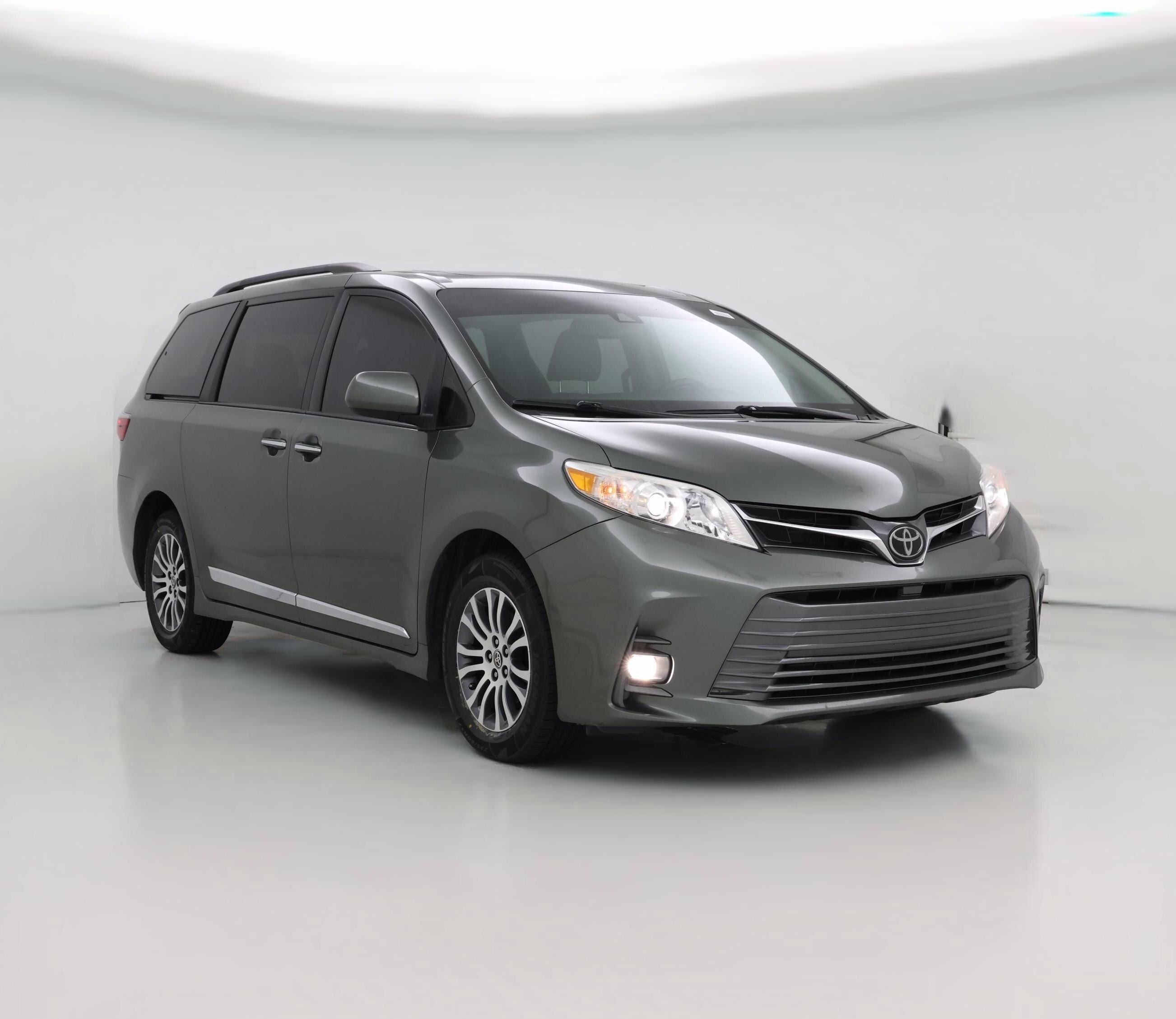 Thumbnail: 2020 Toyota Sienna - 1