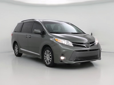 Green 2020 Toyota Sienna XLE