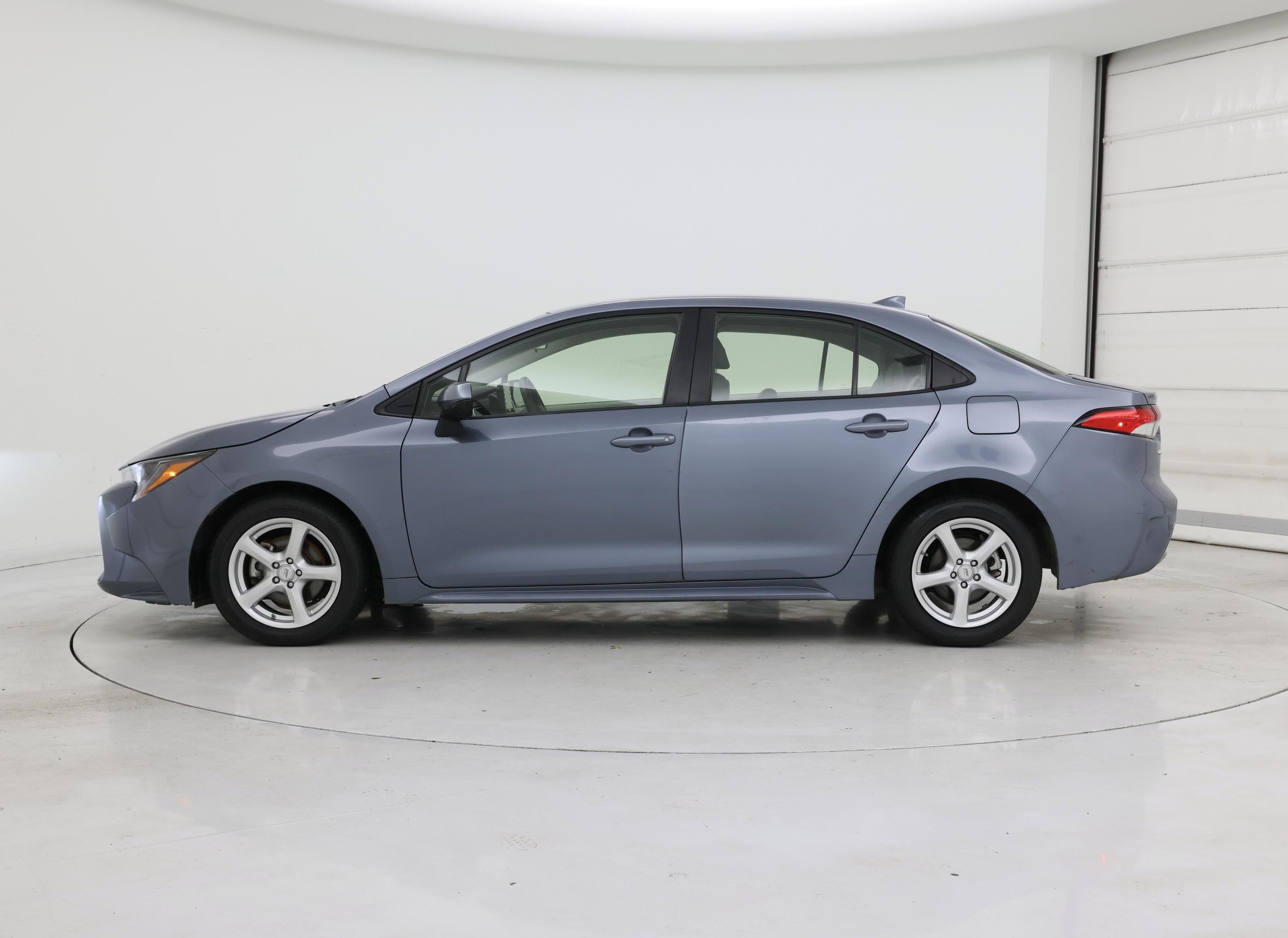 Thumbnail: 2022 Toyota Corolla - 3