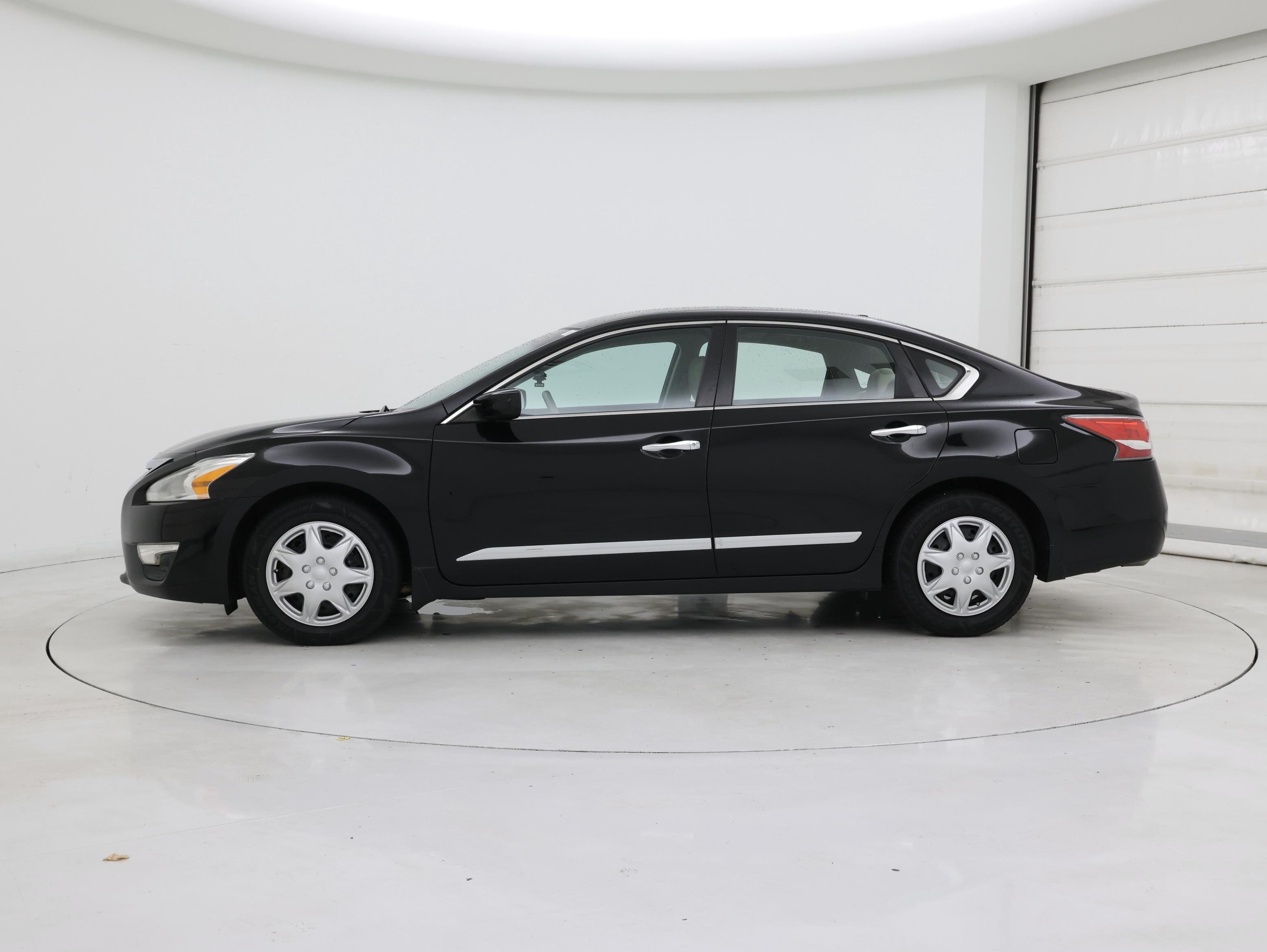 Thumbnail: 2015 Nissan Altima - 3