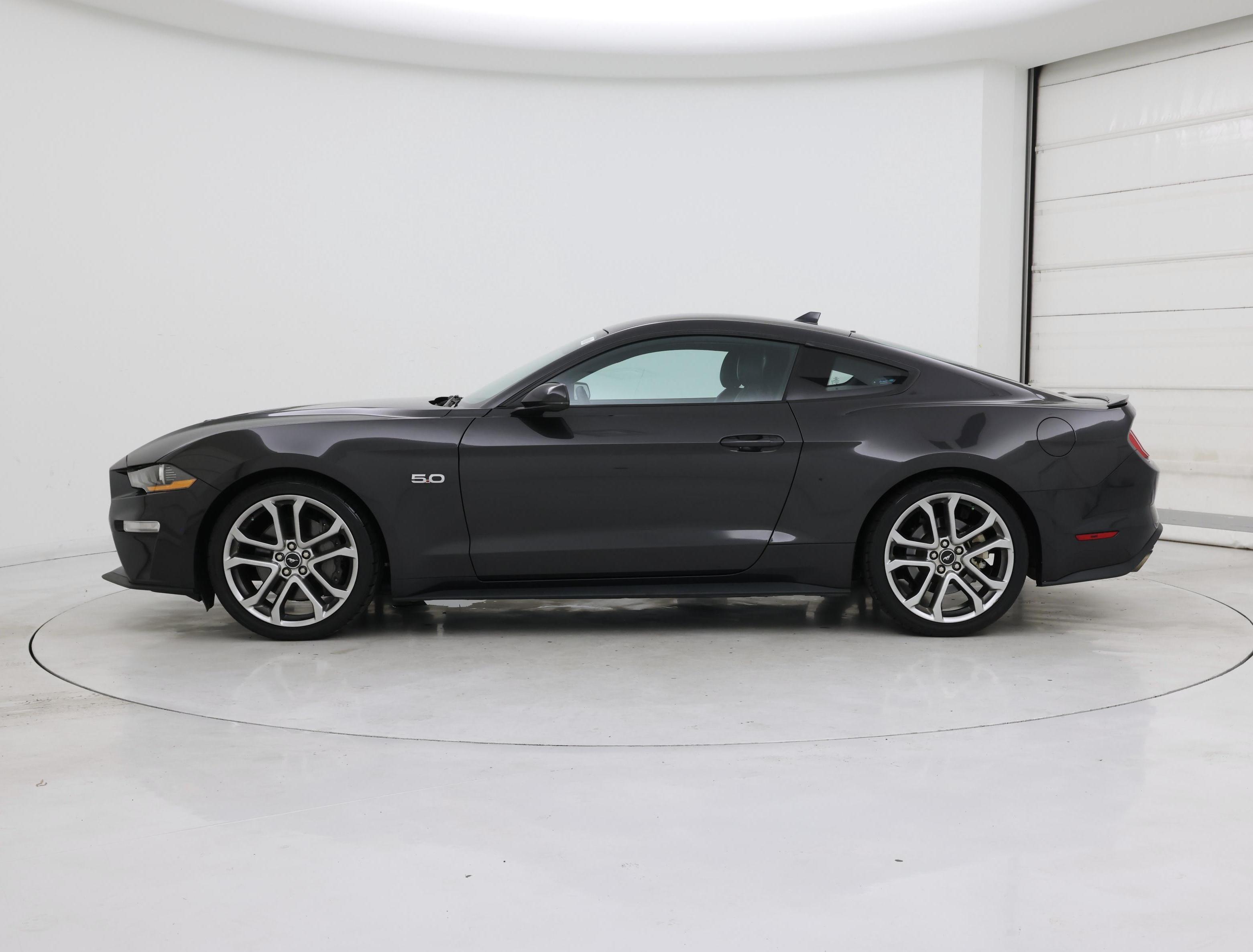 Thumbnail: 2022 Ford Mustang - 3