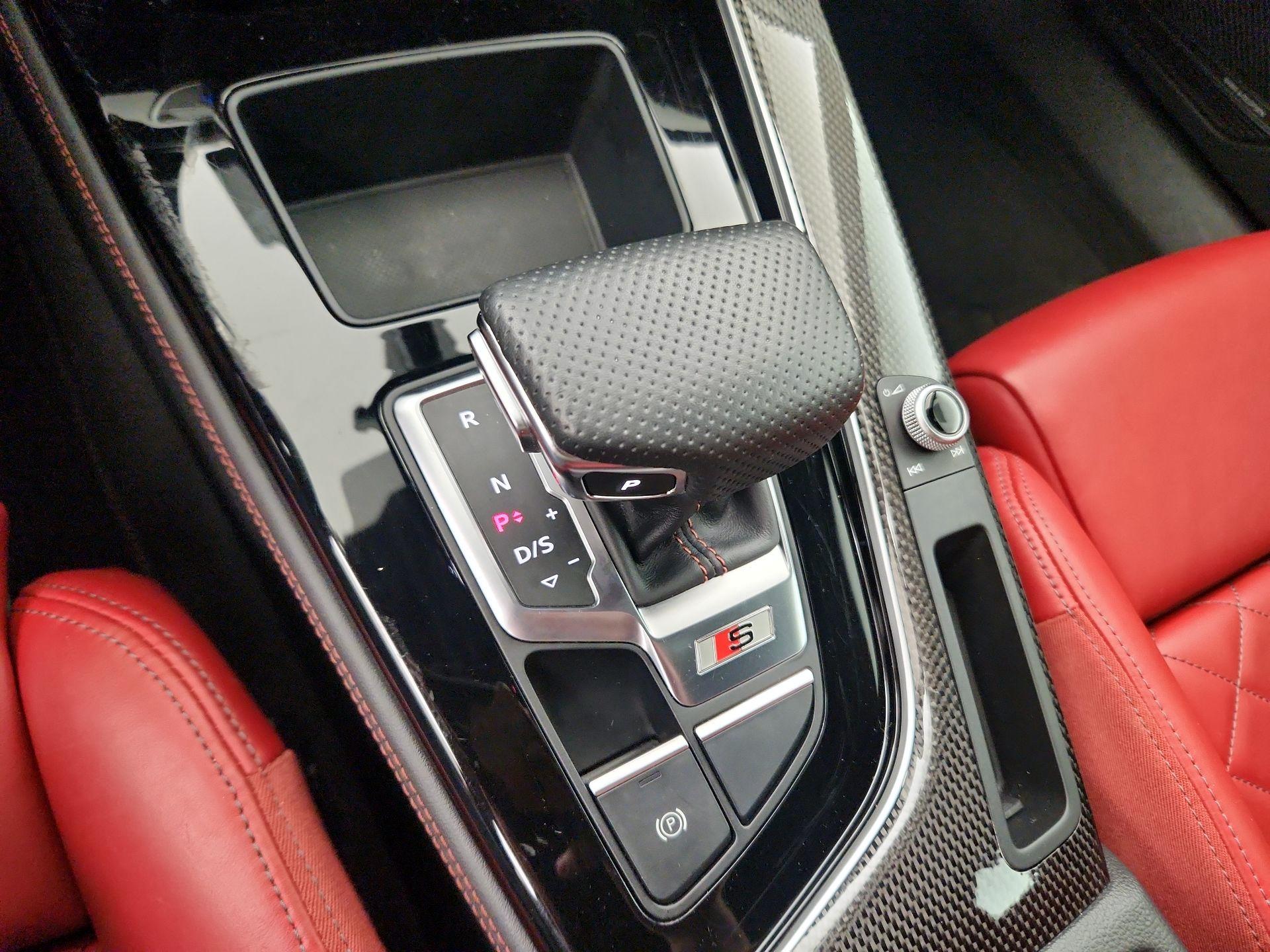 Thumbnail: 2020 Audi S4 - 17