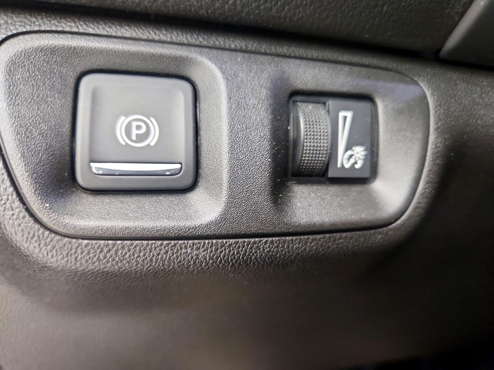 Thumbnail: 2019 GMC Acadia - 13