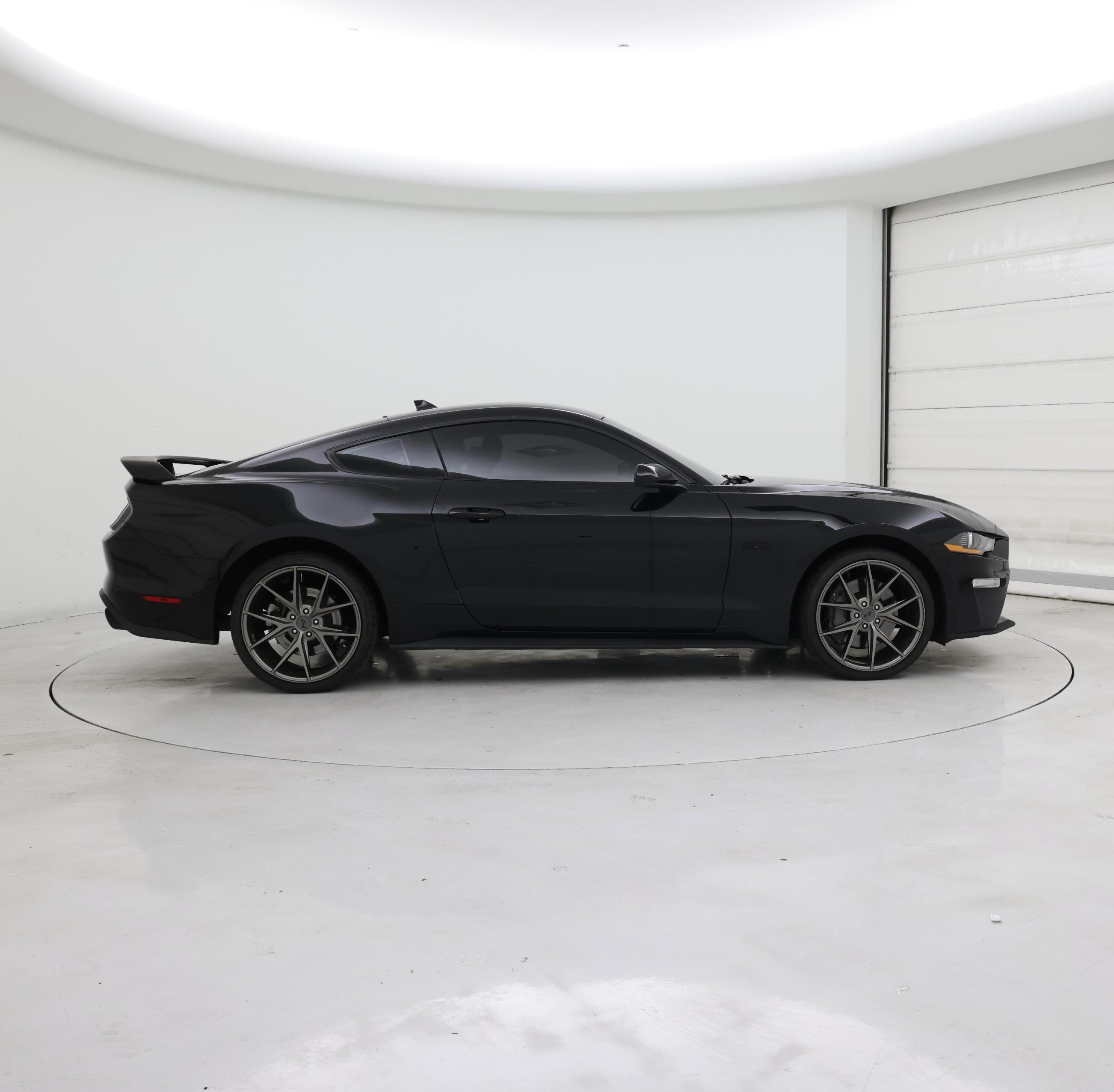 Thumbnail: 2022 Ford Mustang - 7