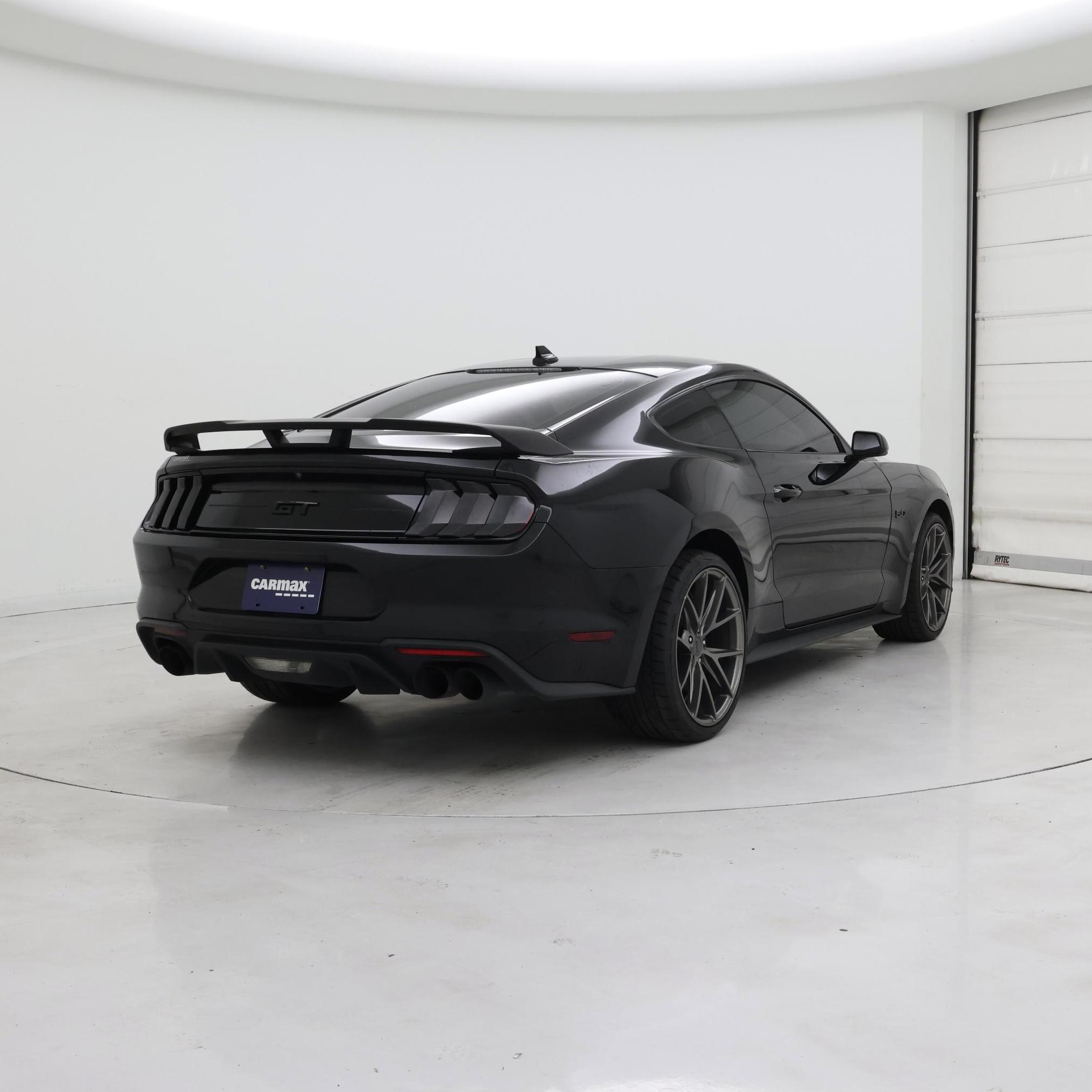 Thumbnail: 2022 Ford Mustang - 8