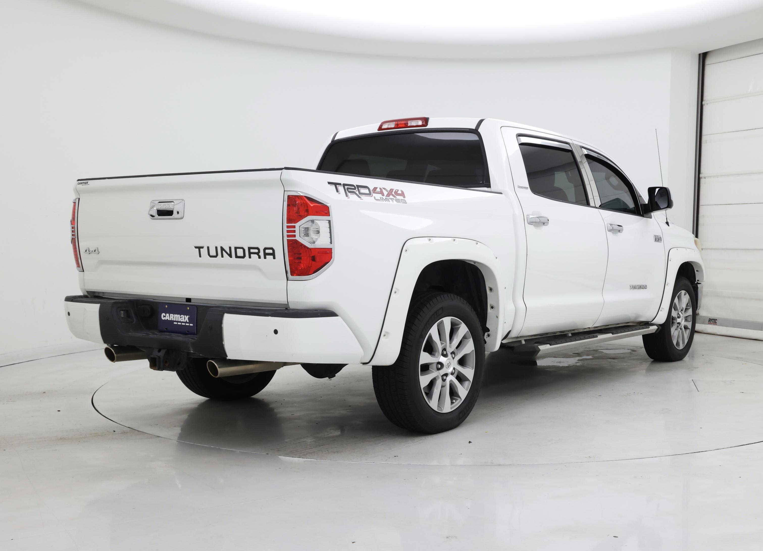 Thumbnail: 2015 Toyota Tundra - 8