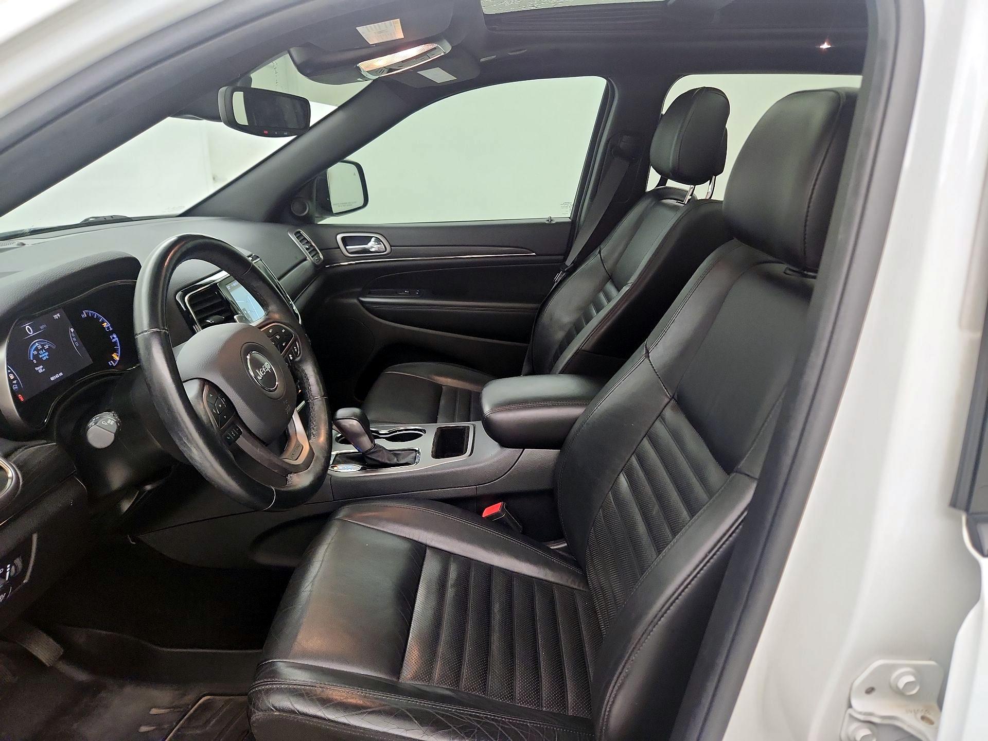 Thumbnail: 2020 Jeep Grand Cherokee - 11