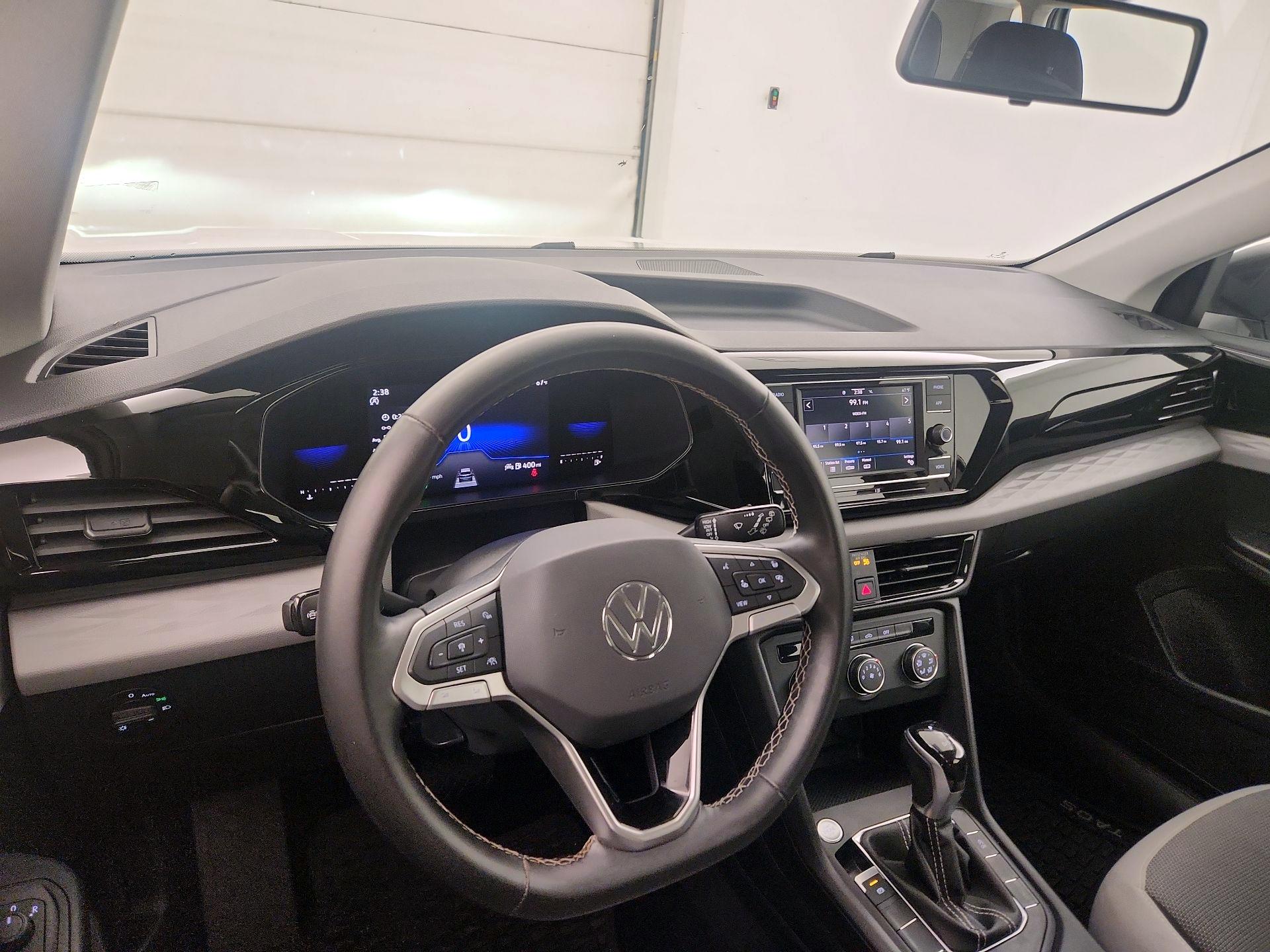Thumbnail: 2022 Volkswagen Taos - 9