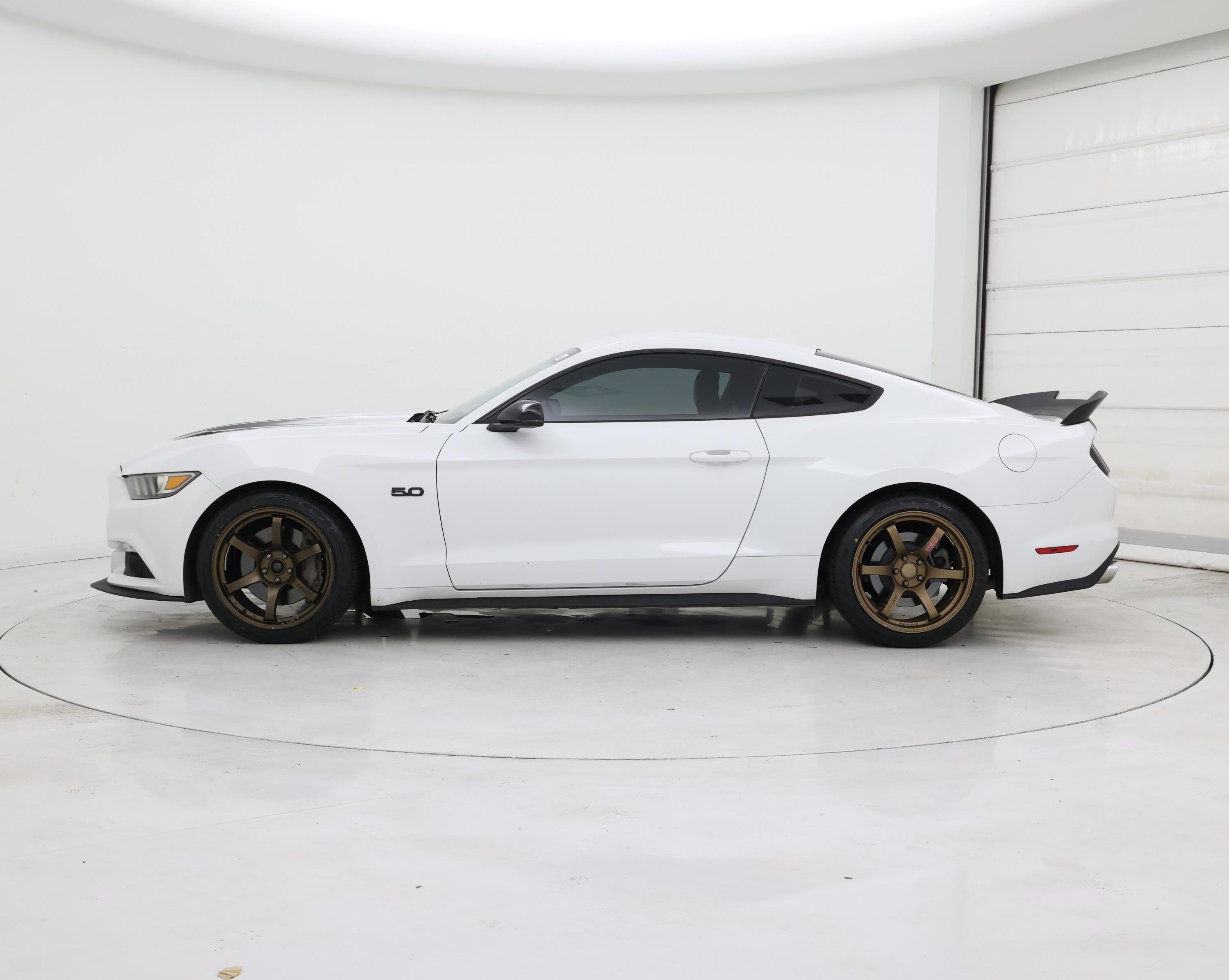 Thumbnail: 2016 Ford Mustang - 3