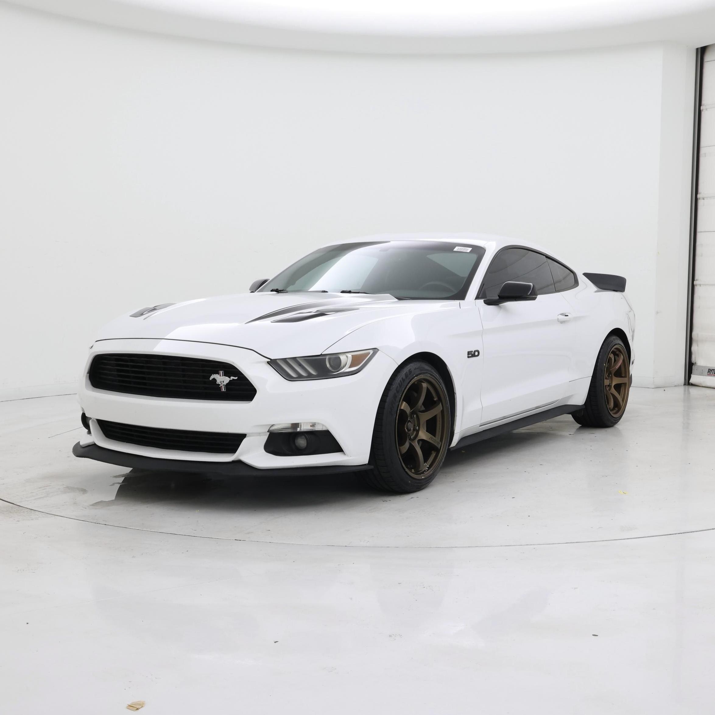 Thumbnail: 2016 Ford Mustang - 4