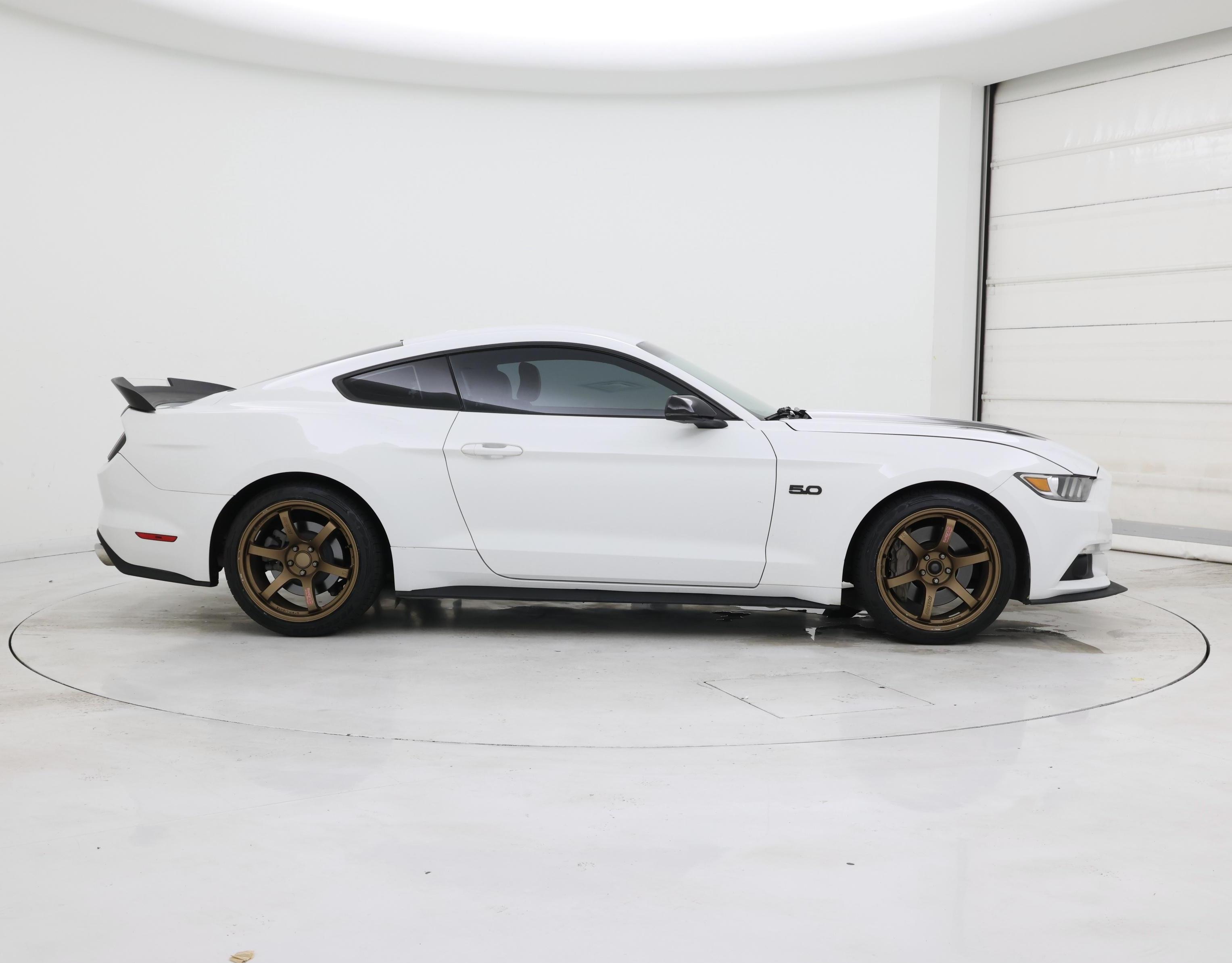Thumbnail: 2016 Ford Mustang - 7