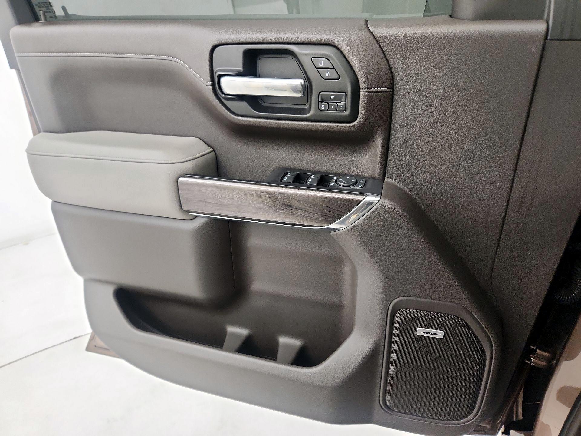Thumbnail: 2019 Chevrolet Silverado 1500 - 12