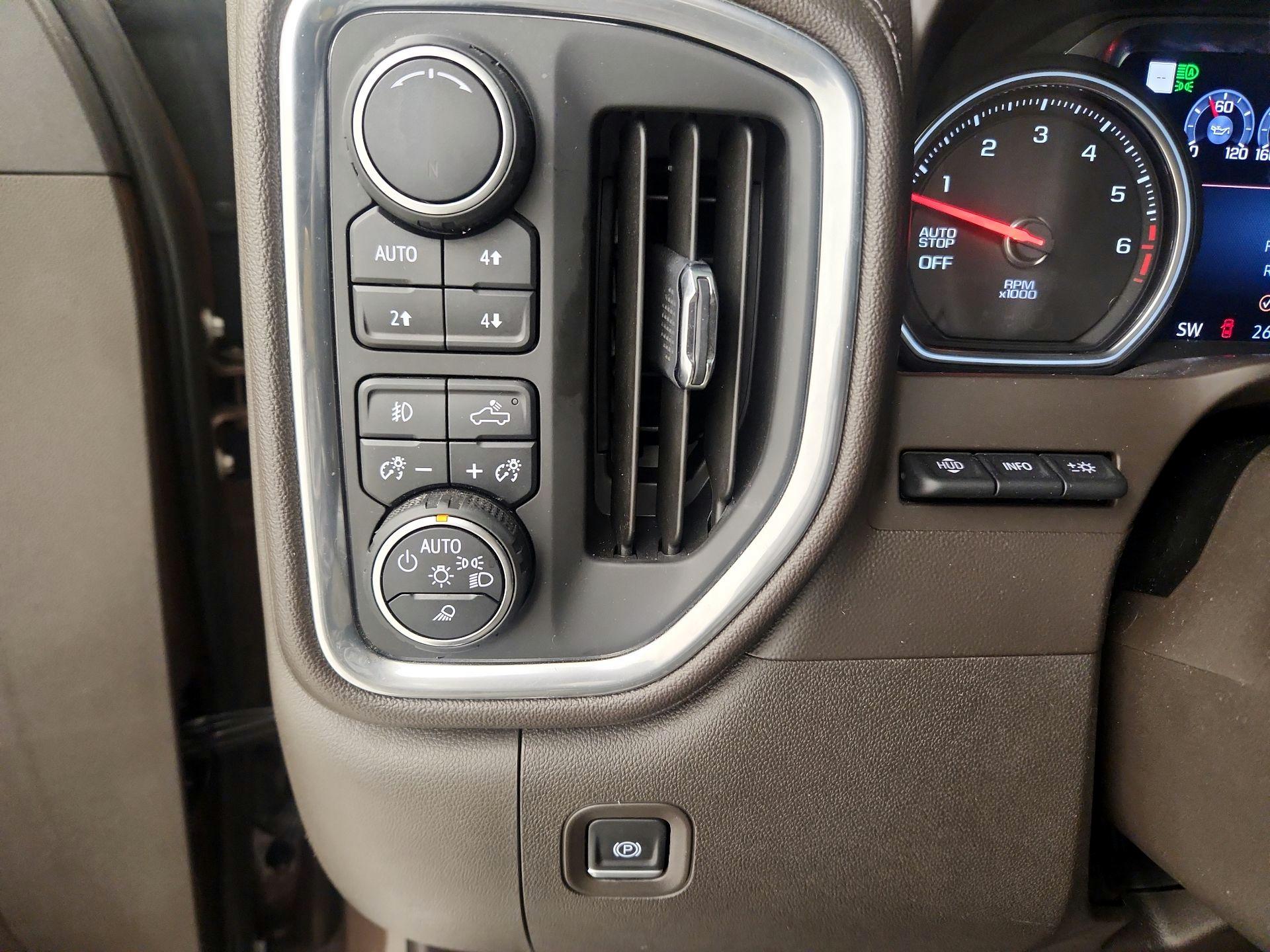 Thumbnail: 2019 Chevrolet Silverado 1500 - 13