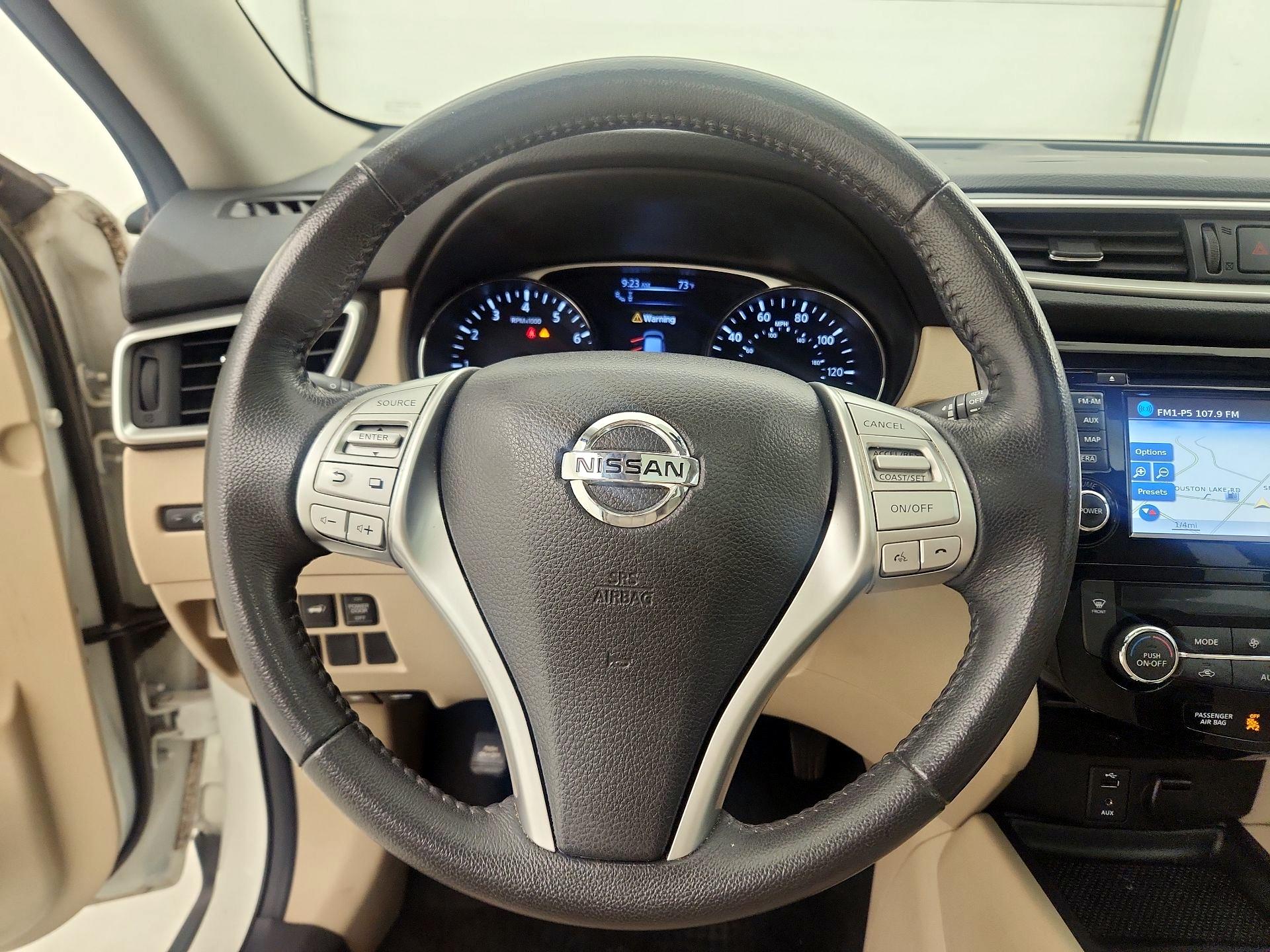 Thumbnail: 2016 Nissan Rogue - 10