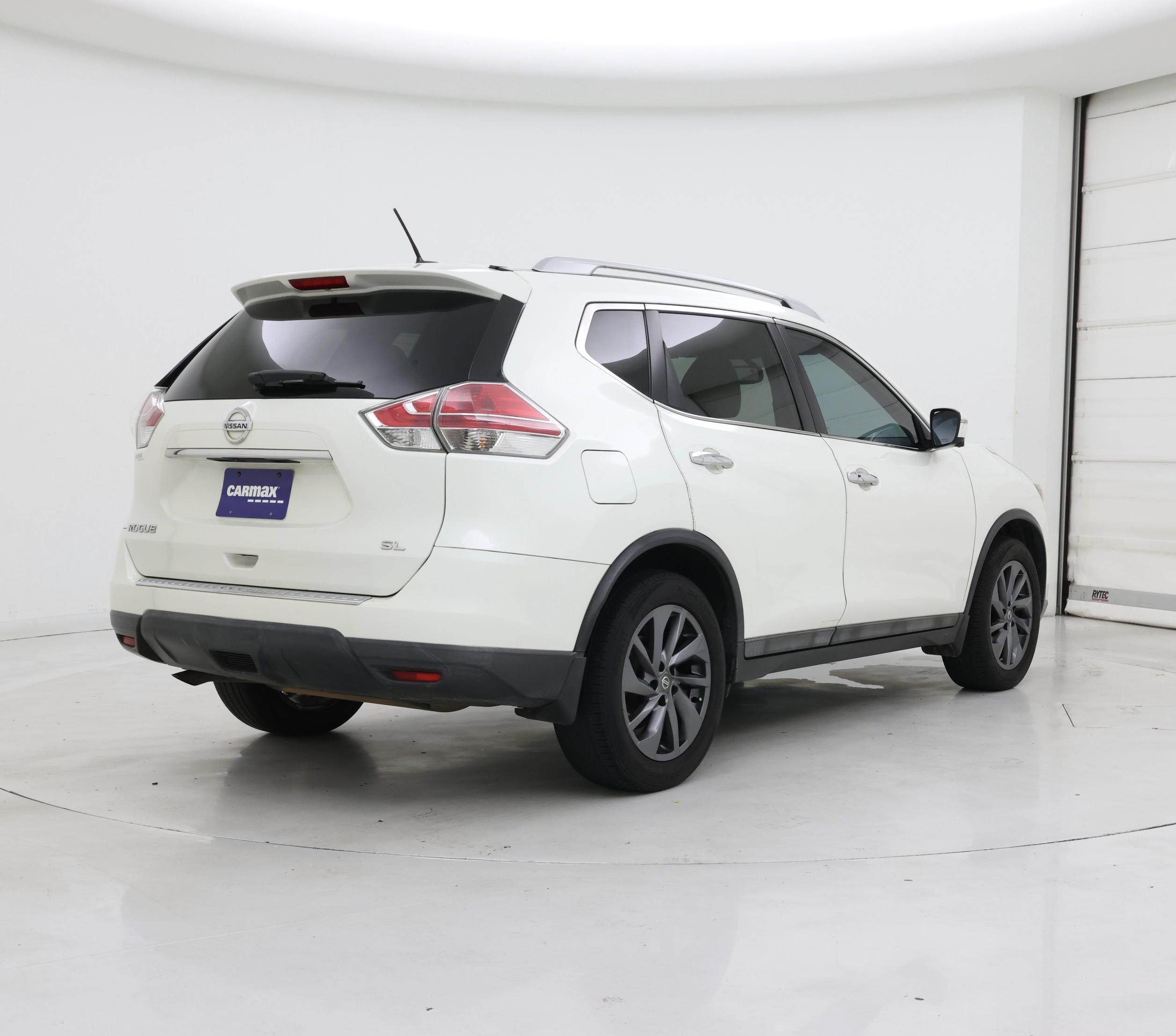Thumbnail: 2016 Nissan Rogue - 8