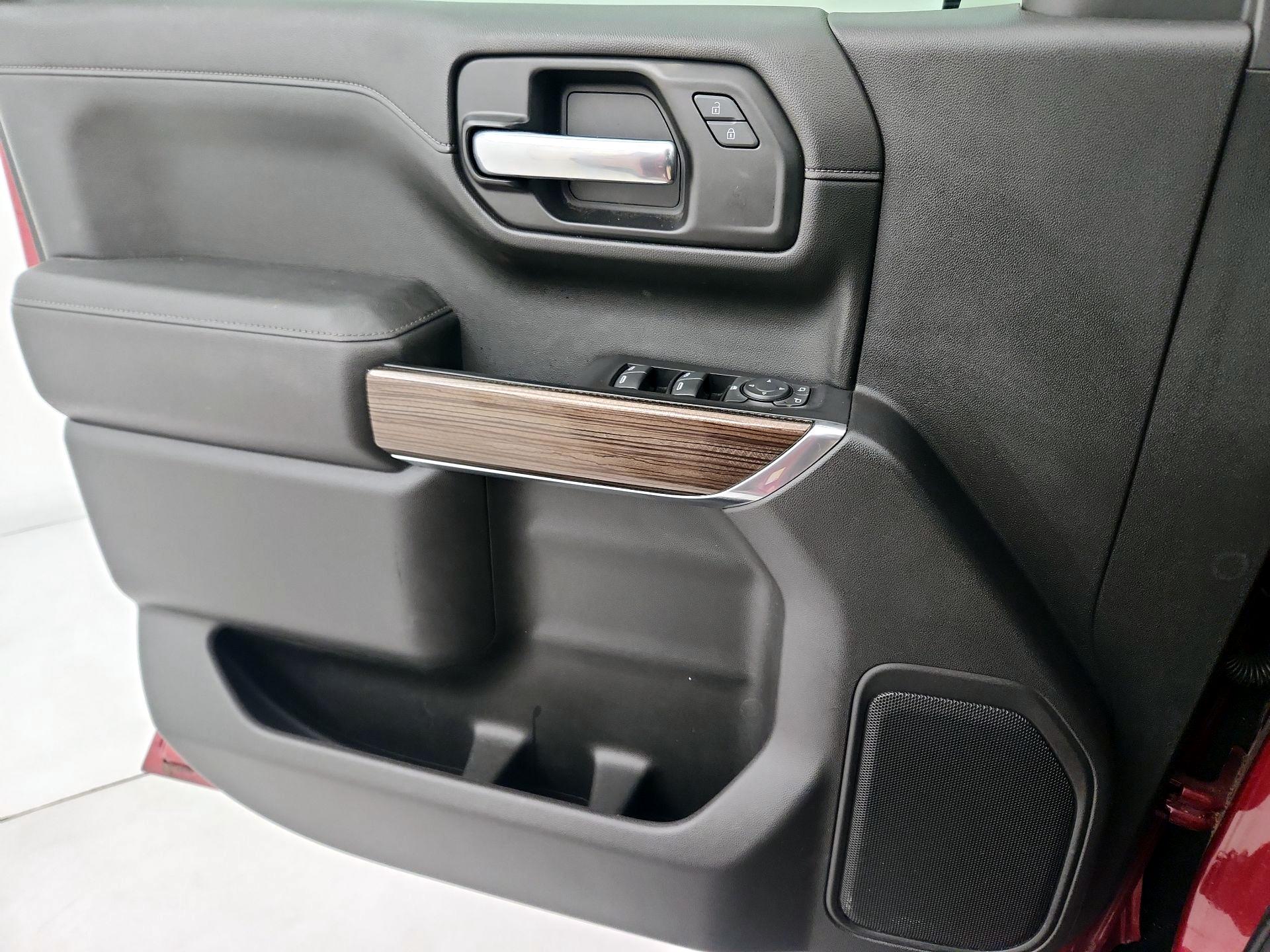 Thumbnail: 2019 Chevrolet Silverado 1500 - 12
