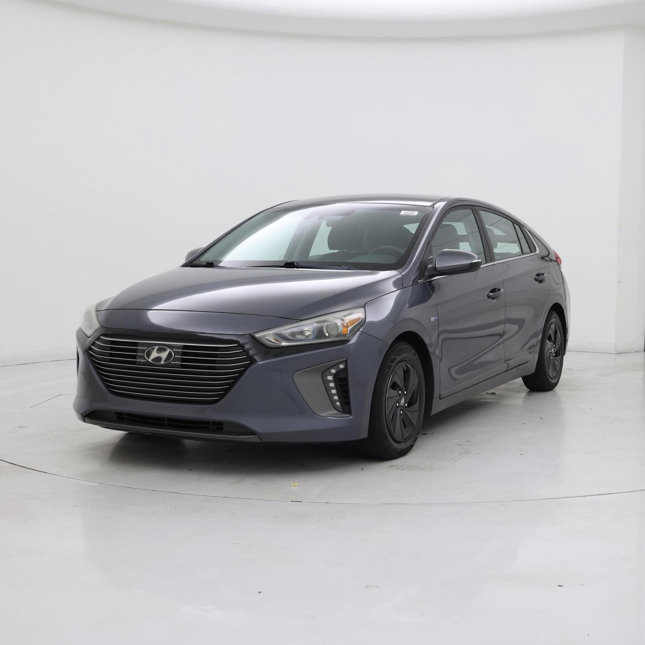 Thumbnail: 2017 Hyundai Ioniq - 4