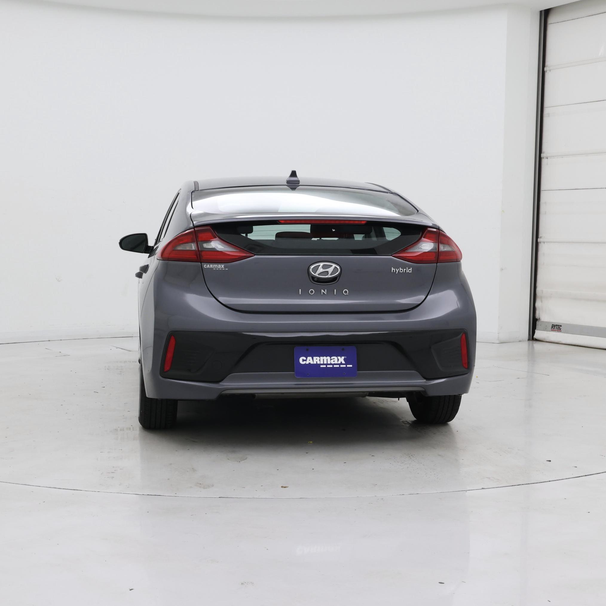 Thumbnail: 2017 Hyundai Ioniq - 6