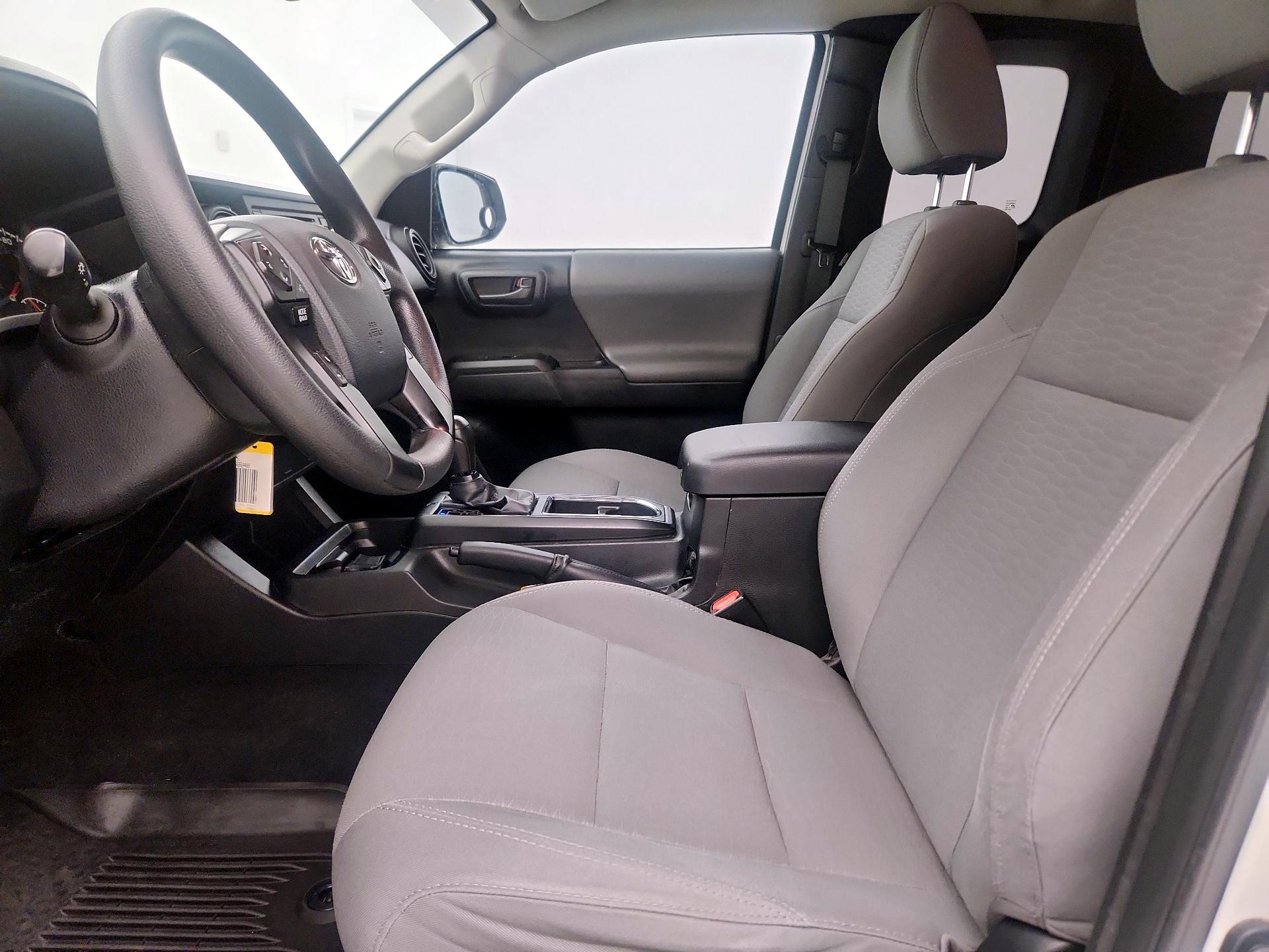 Thumbnail: 2019 Toyota Tacoma - 11