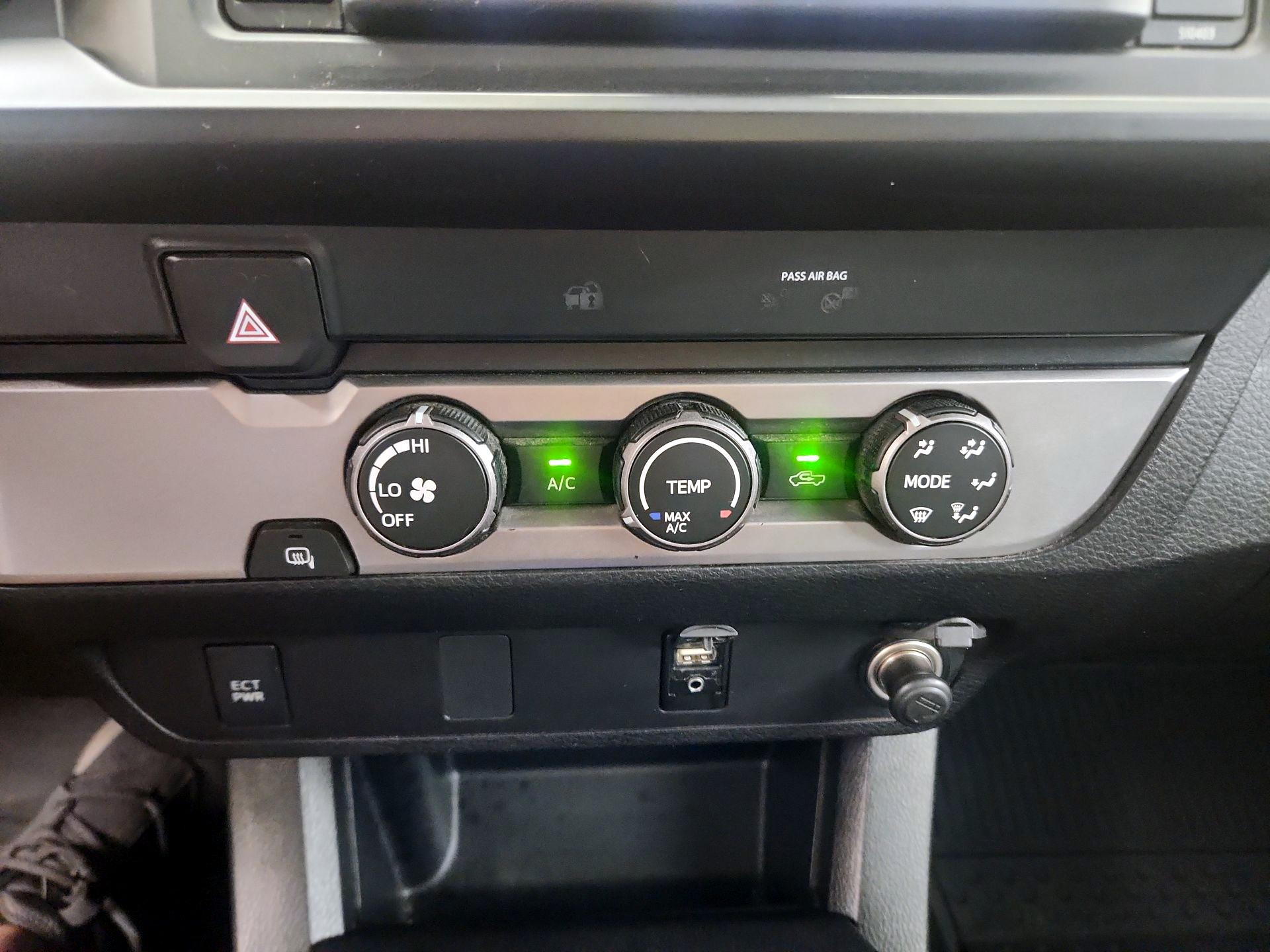 Thumbnail: 2019 Toyota Tacoma - 16