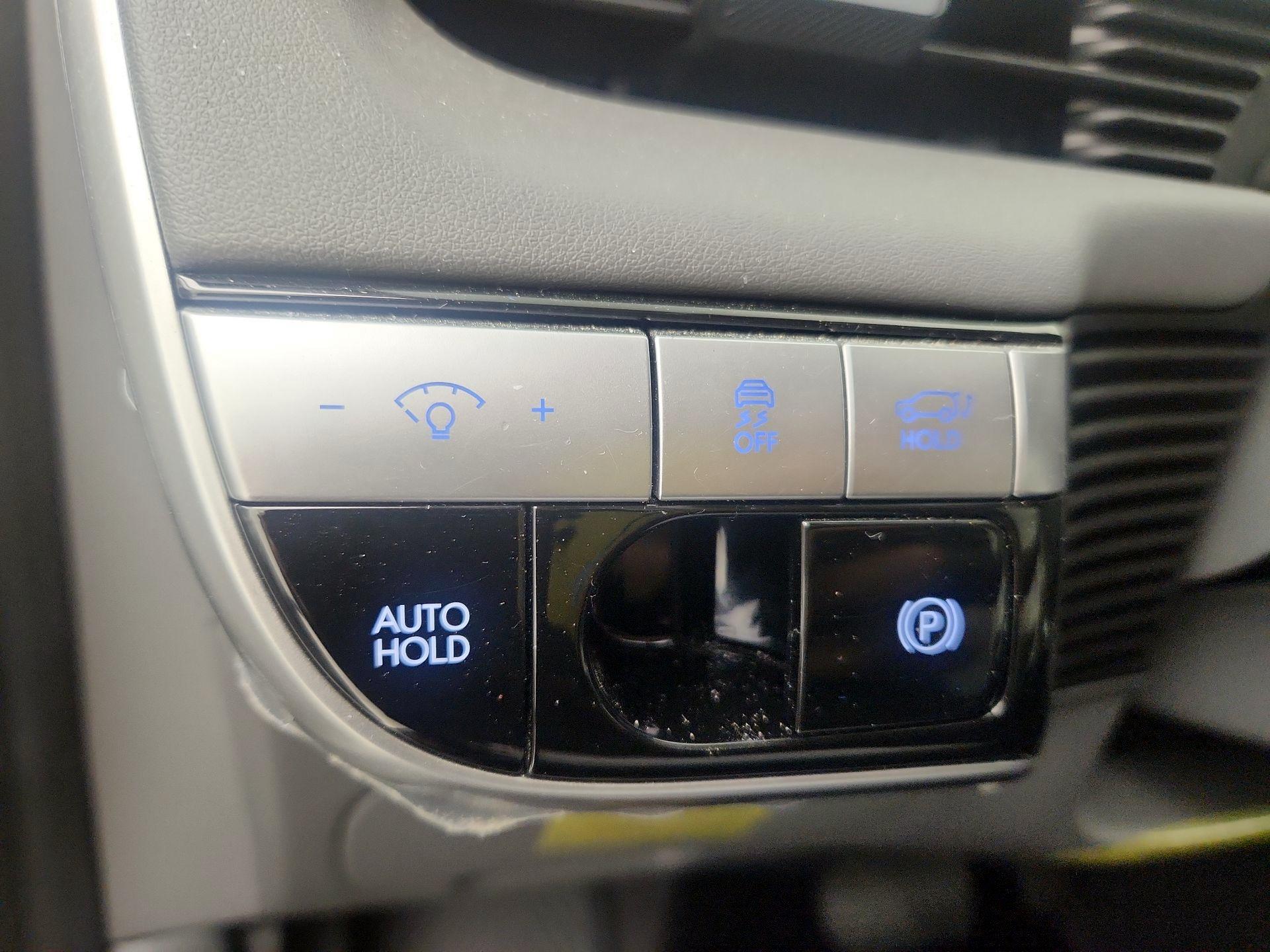Thumbnail: 2022 Hyundai Ioniq 5 - 13