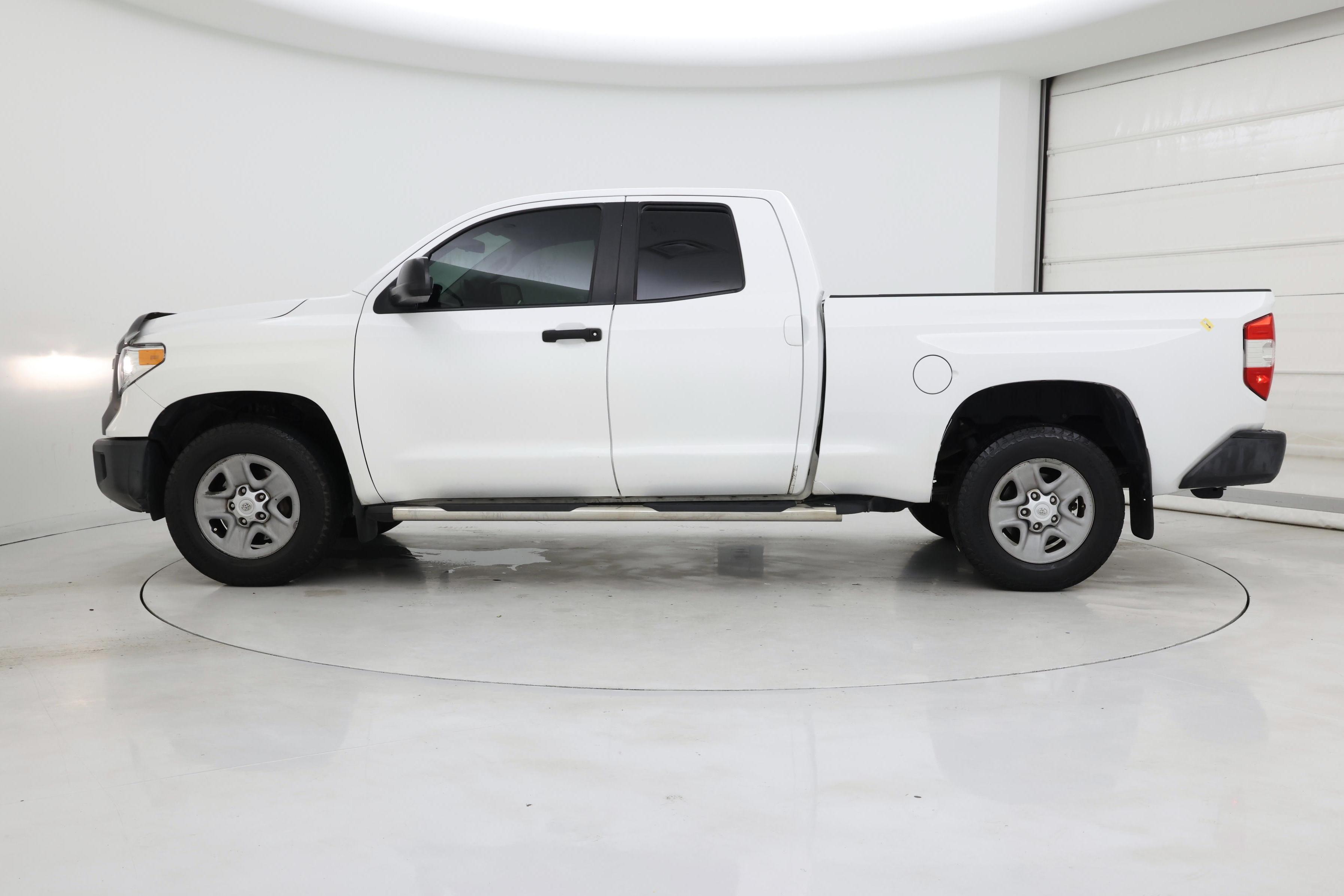 Thumbnail: 2014 Toyota Tundra - 3