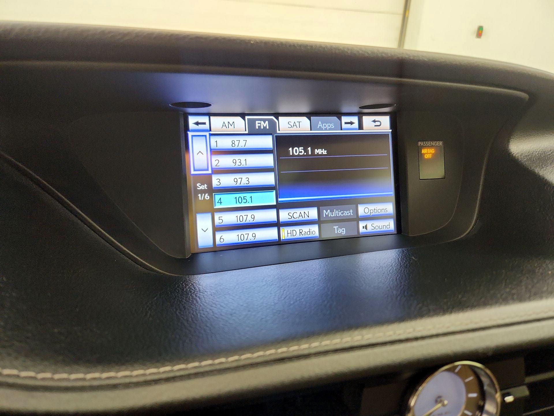 Thumbnail: 2014 Lexus ES - 16