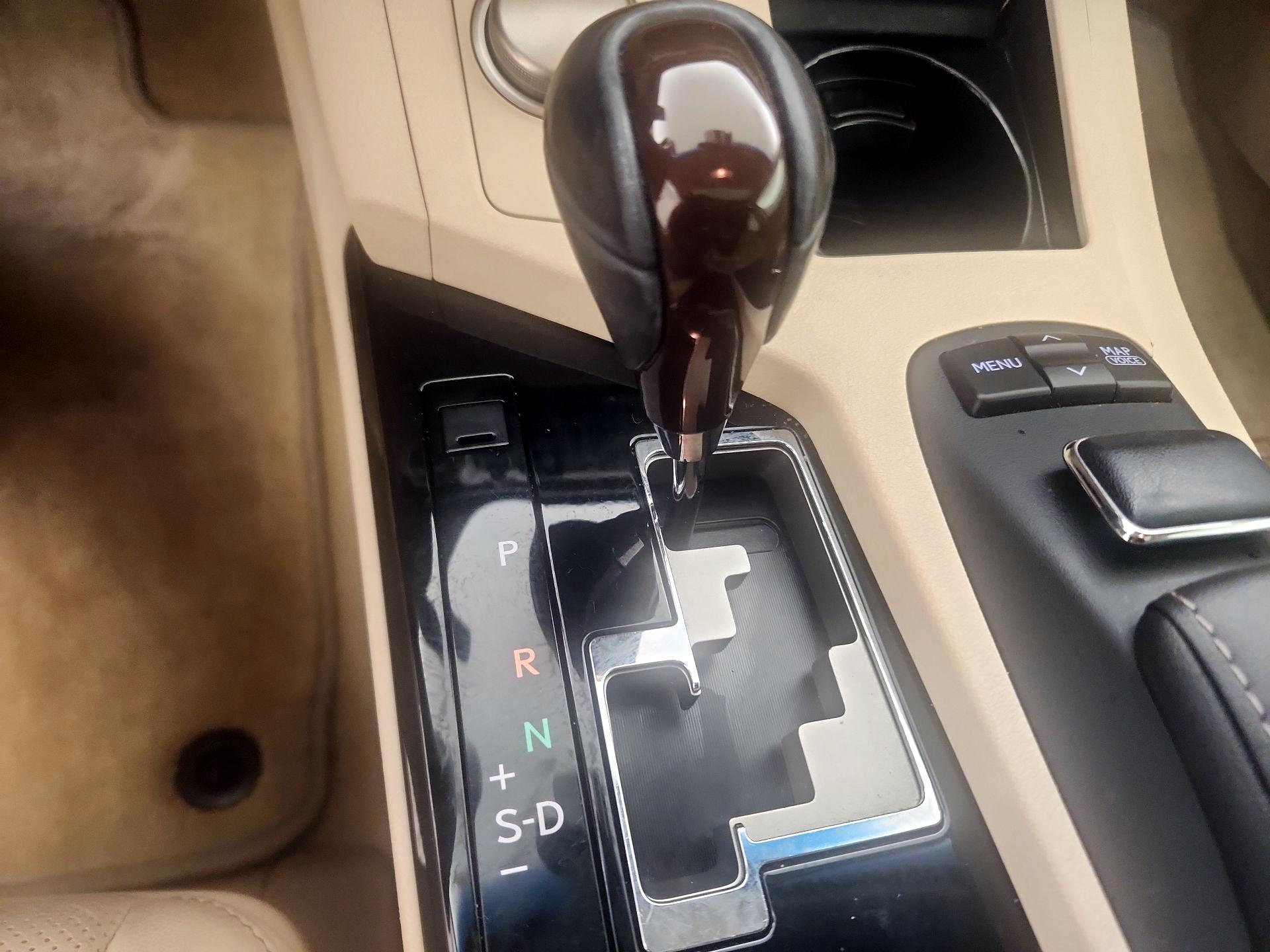 Thumbnail: 2014 Lexus ES - 18