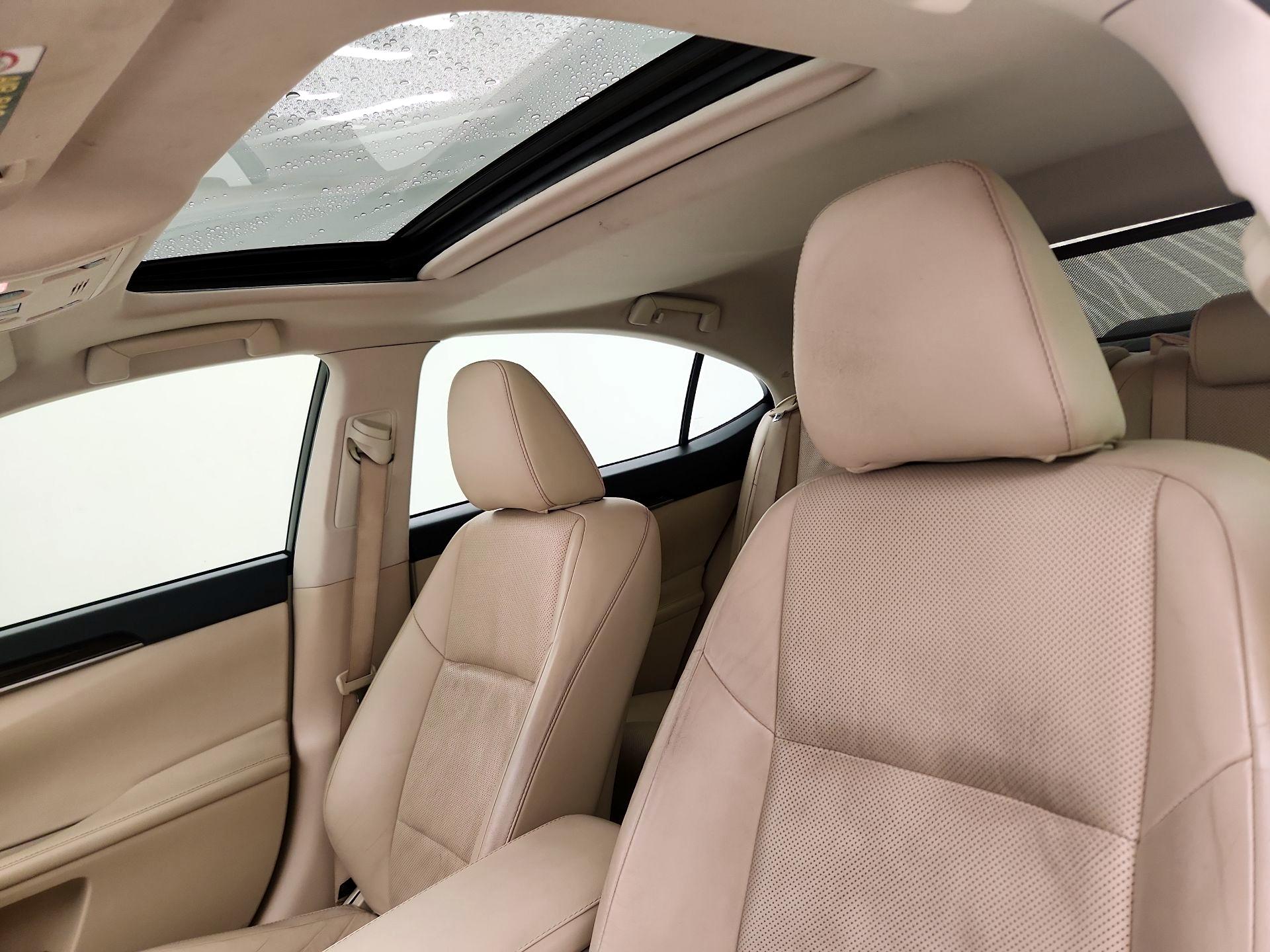 Thumbnail: 2014 Lexus ES - 20