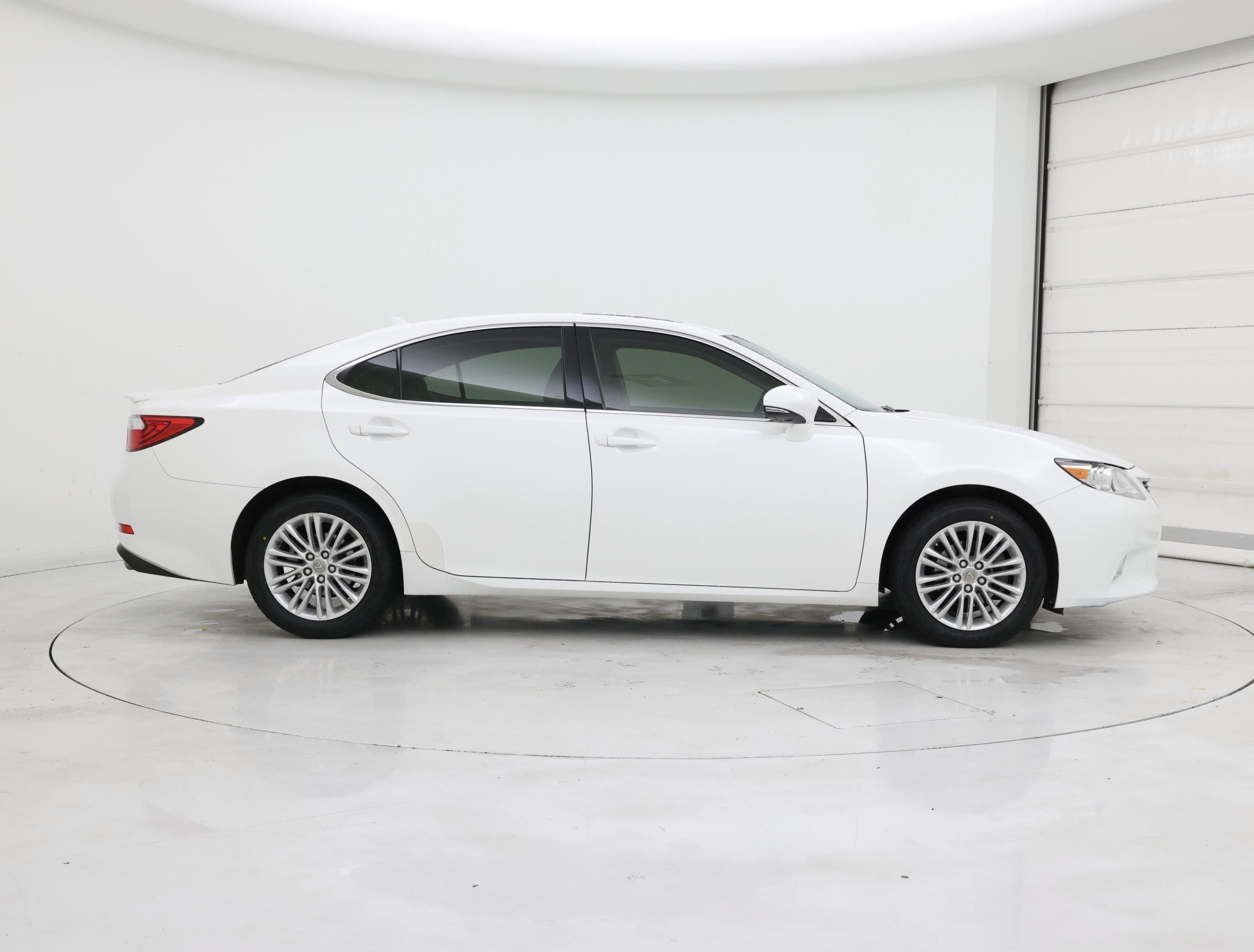Thumbnail: 2014 Lexus ES - 7