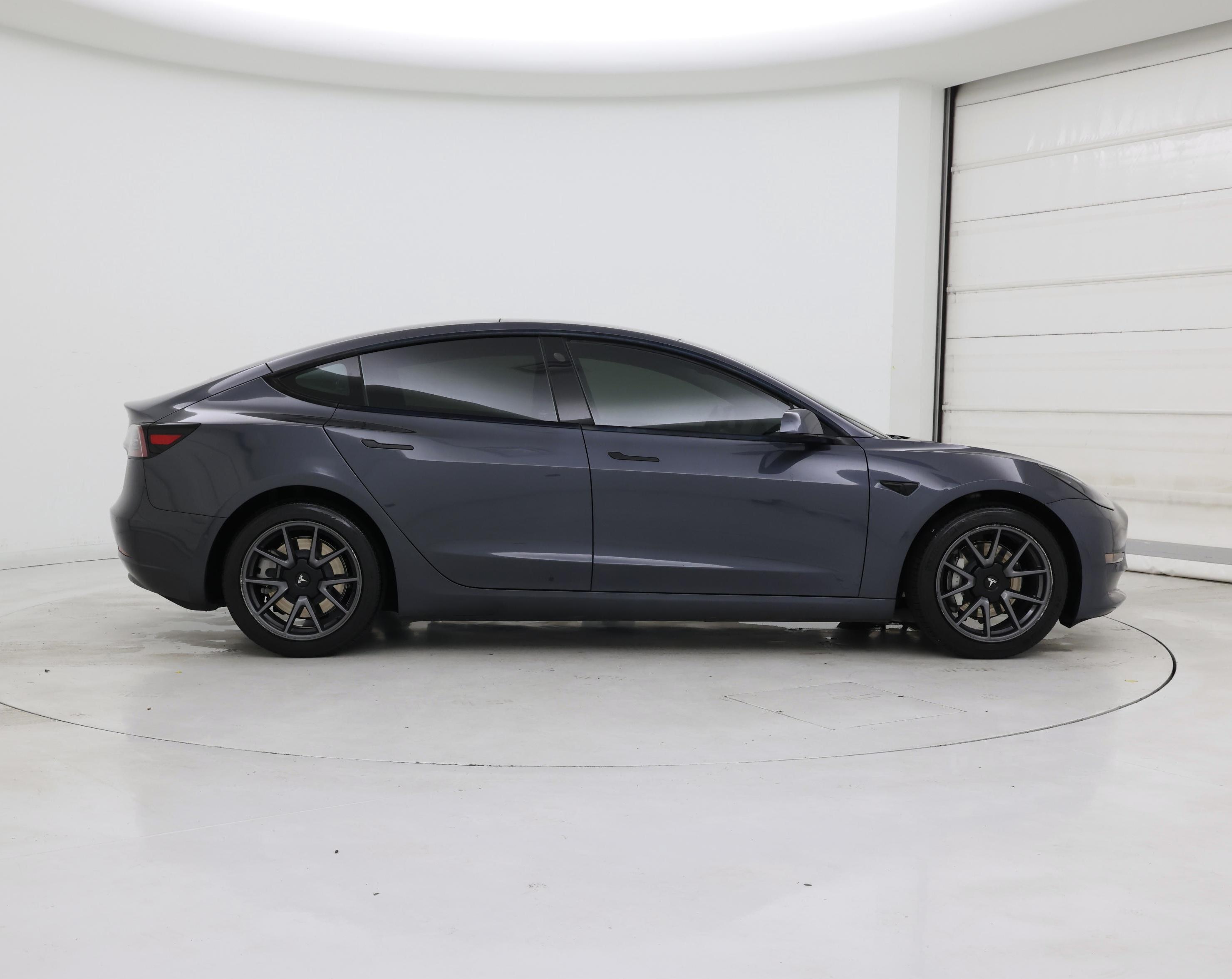 Thumbnail: 2022 Tesla Model 3 - 7
