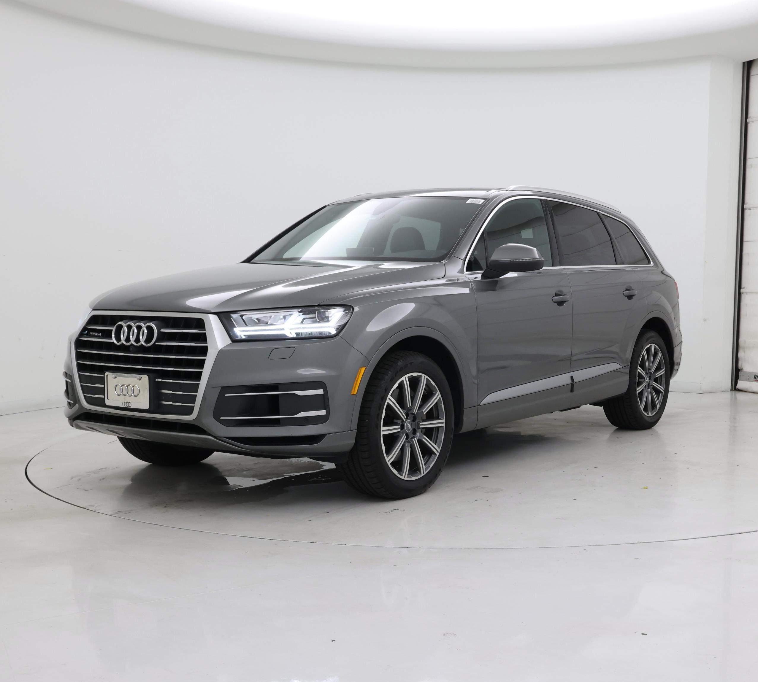 Thumbnail: 2017 Audi Q7 - 4
