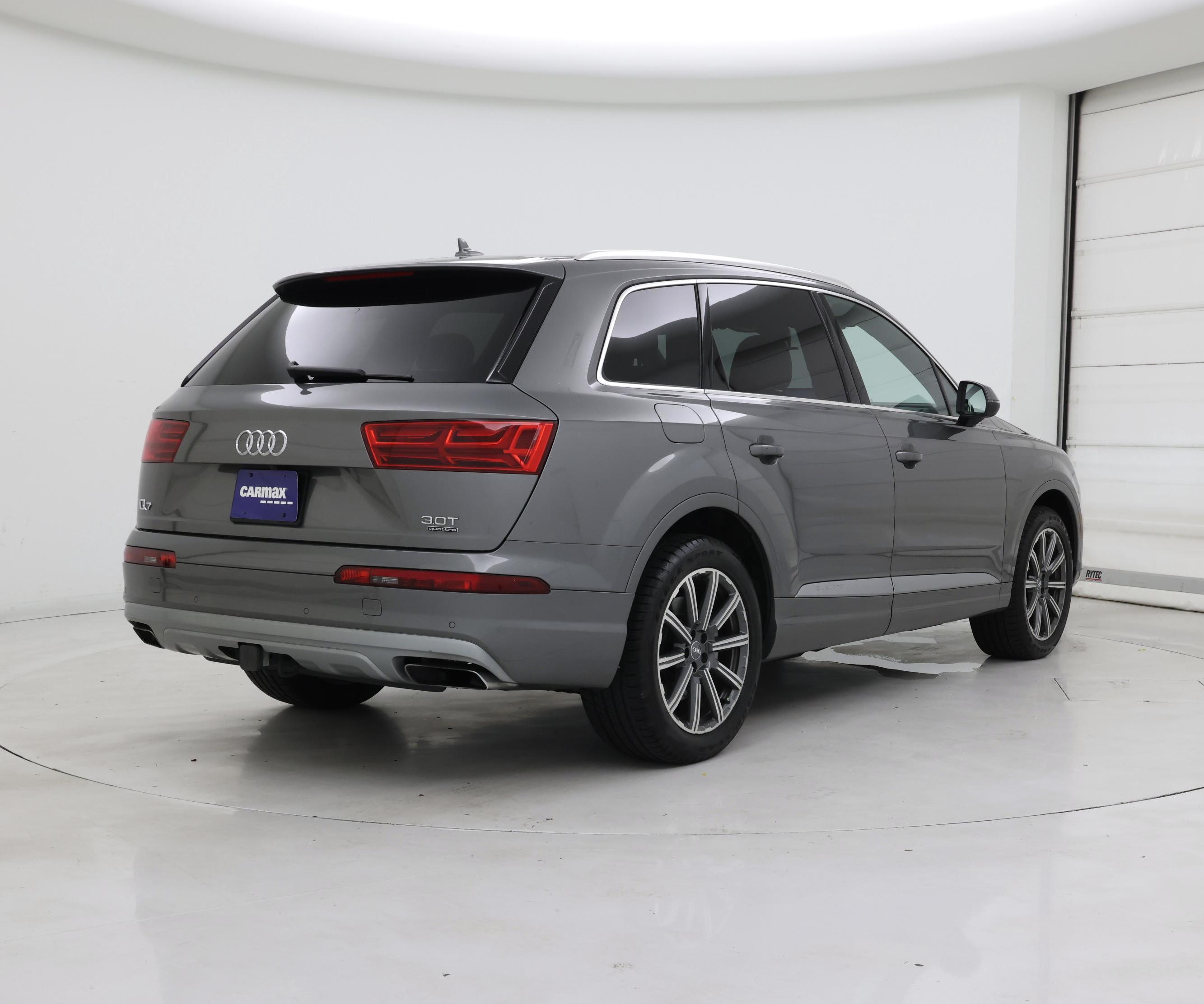 Thumbnail: 2017 Audi Q7 - 8