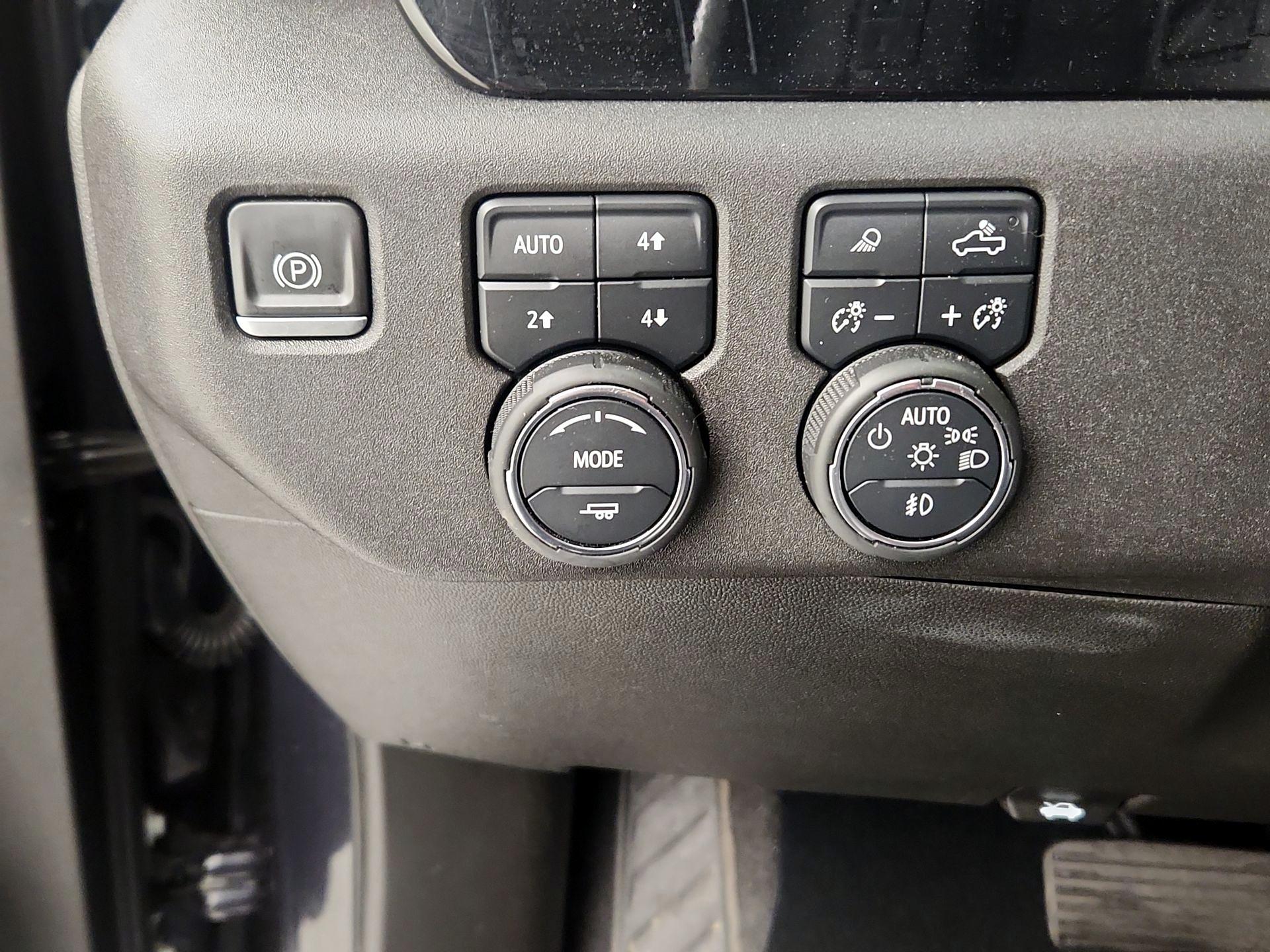 Thumbnail: 2022 Chevrolet Silverado 1500 - 13