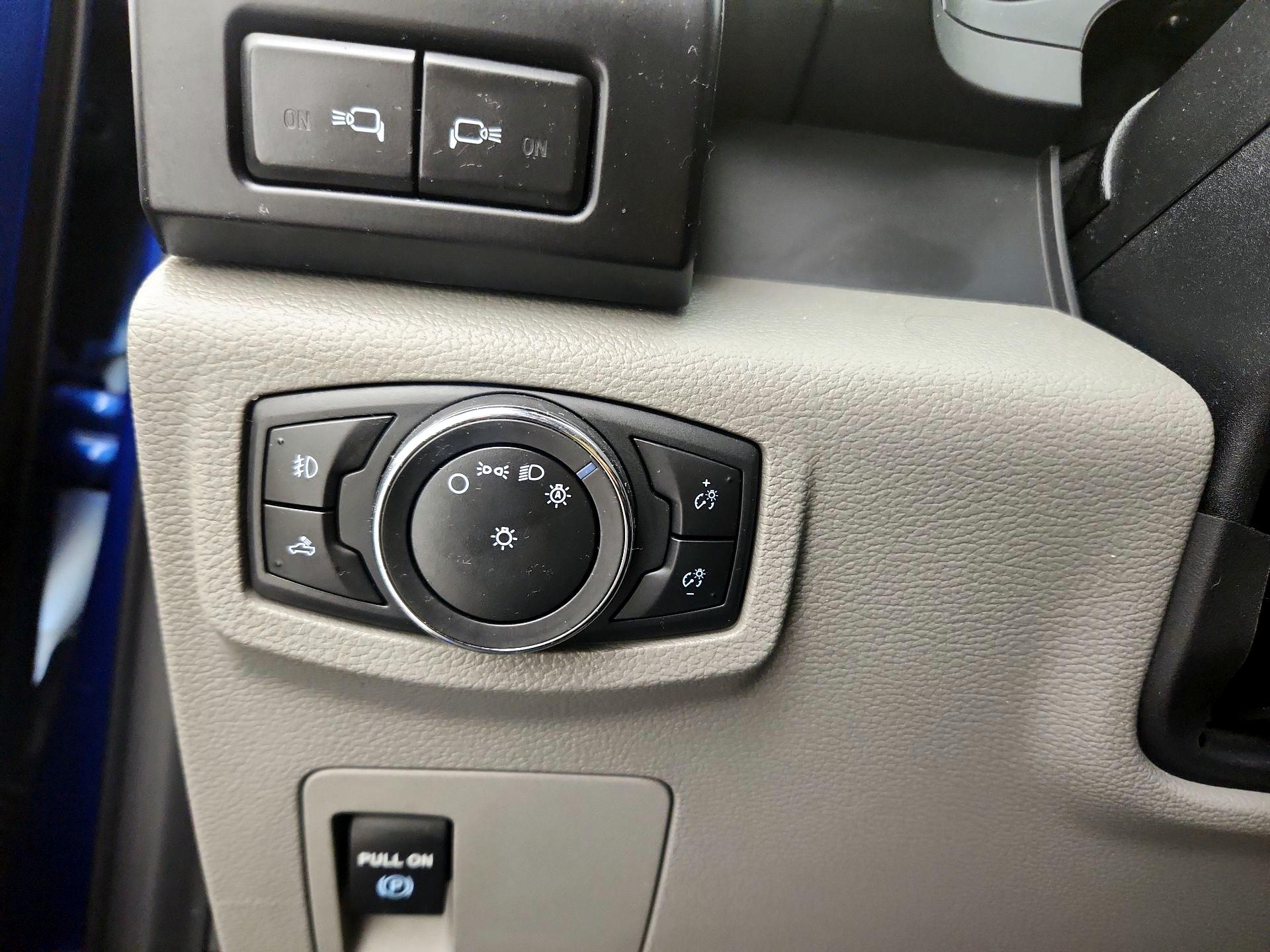 Thumbnail: 2016 Ford F-150 - 13