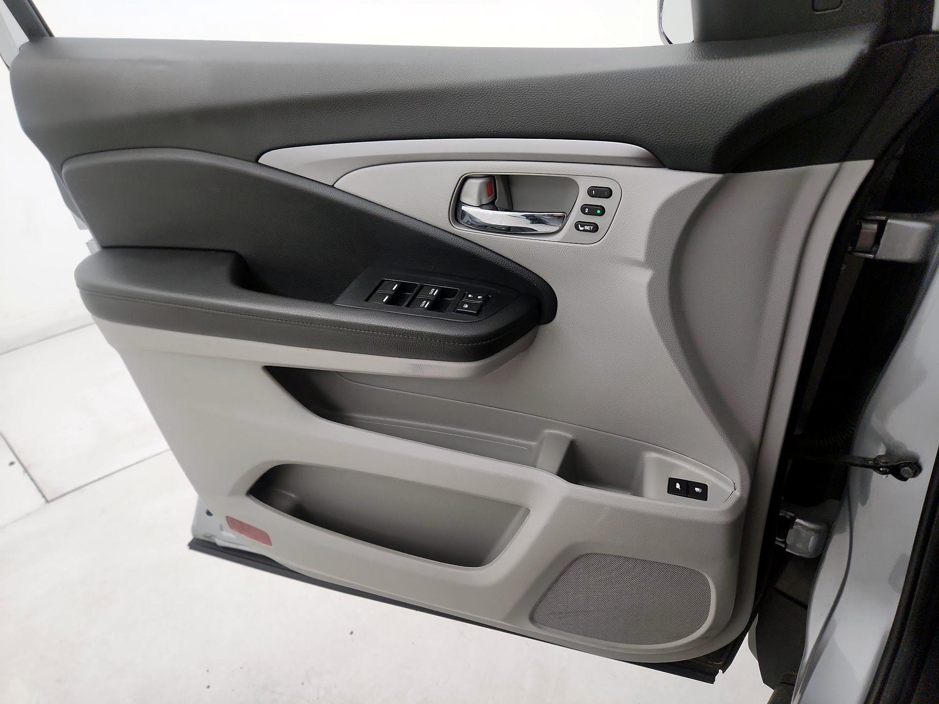 Thumbnail: 2022 Honda Pilot - 12