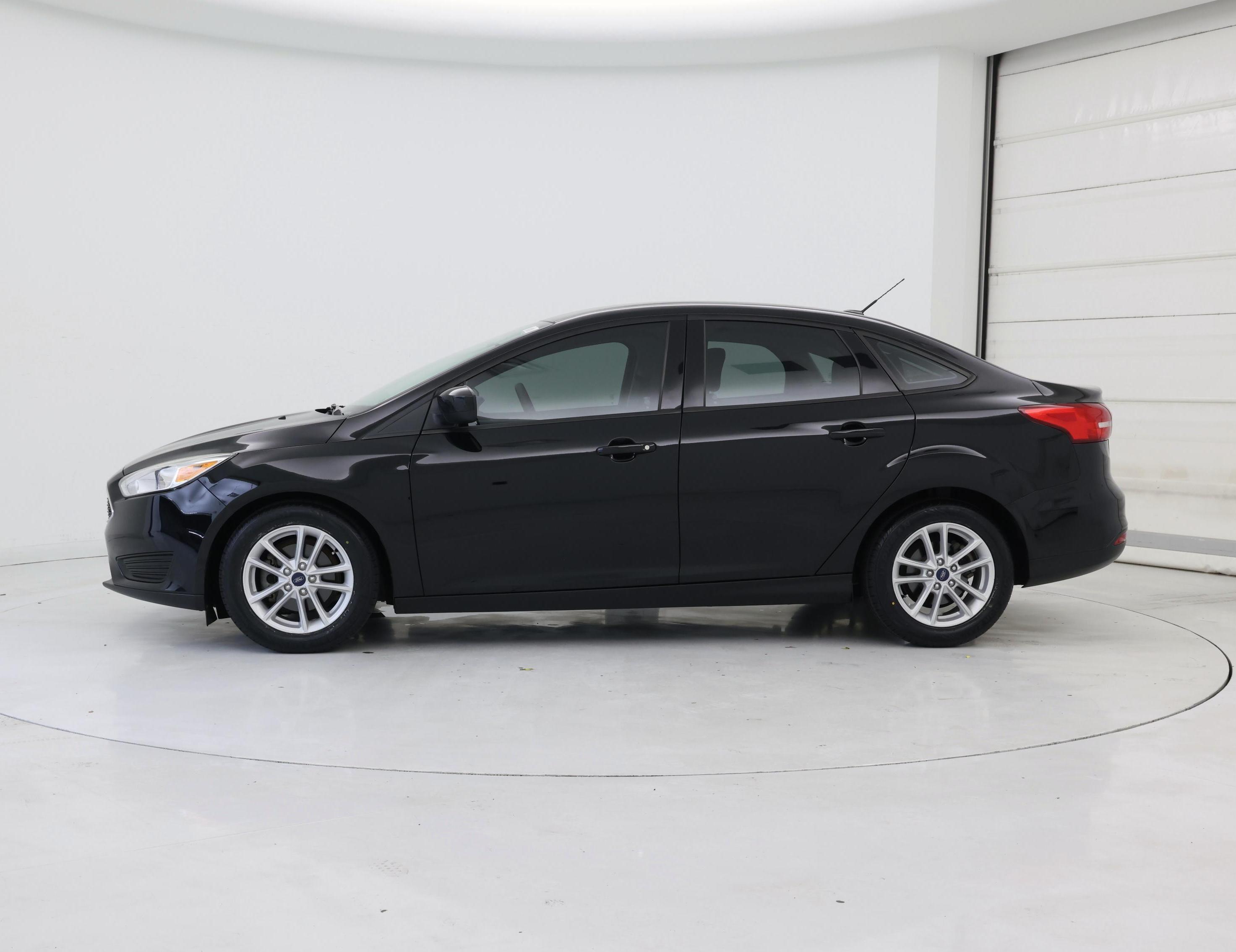 Thumbnail: 2018 Ford Focus - 3