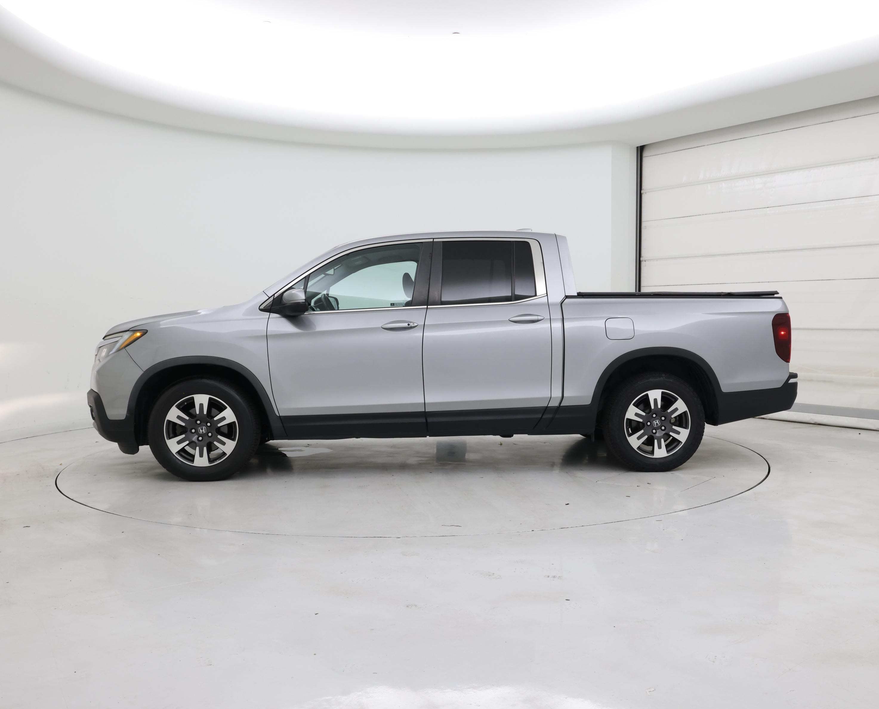 Thumbnail: 2018 Honda Ridgeline - 3