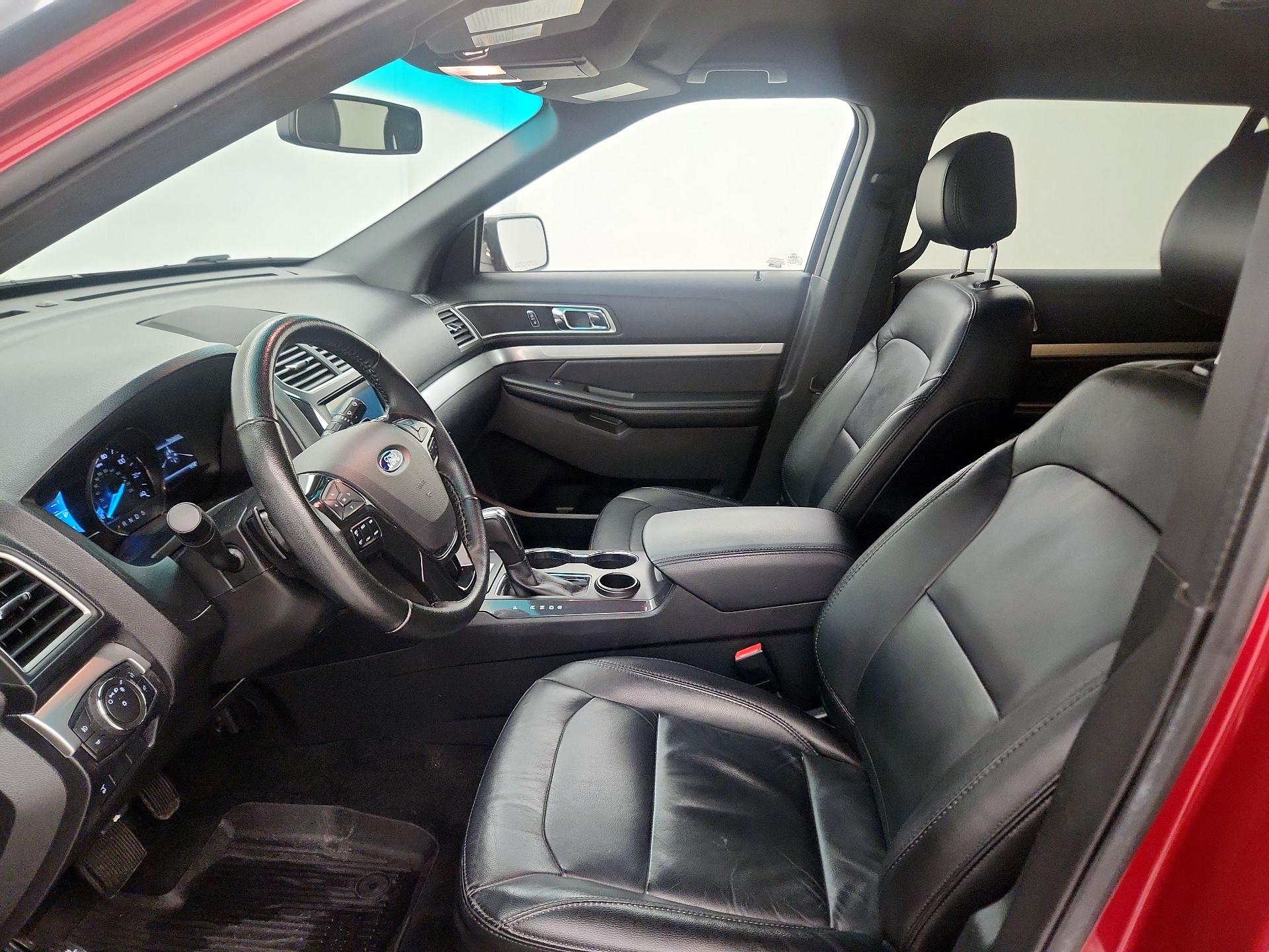 Thumbnail: 2017 Ford Explorer - 11