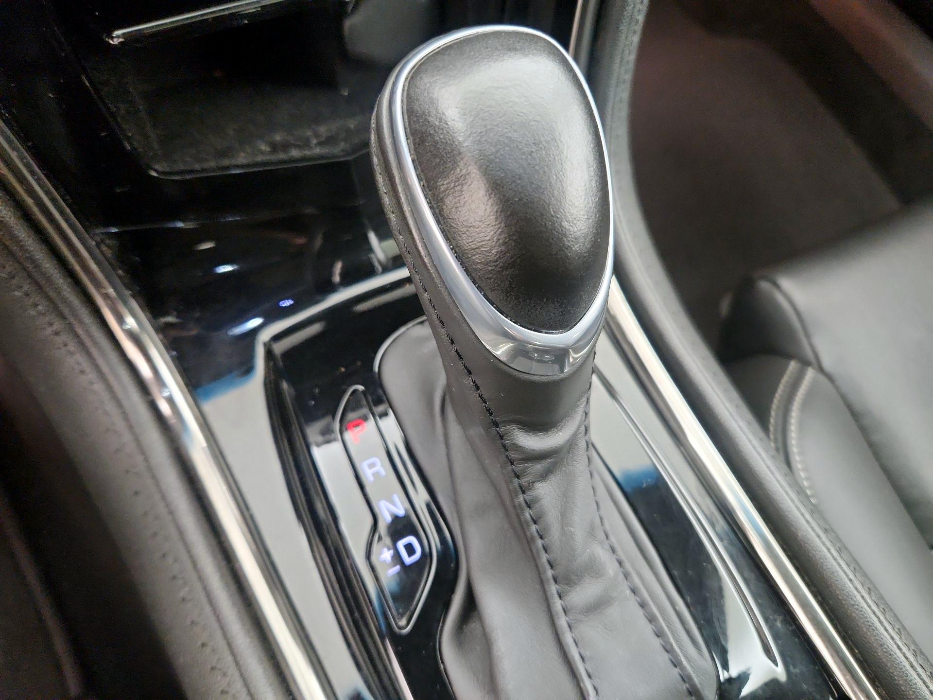 Thumbnail: 2015 Cadillac ATS - 17