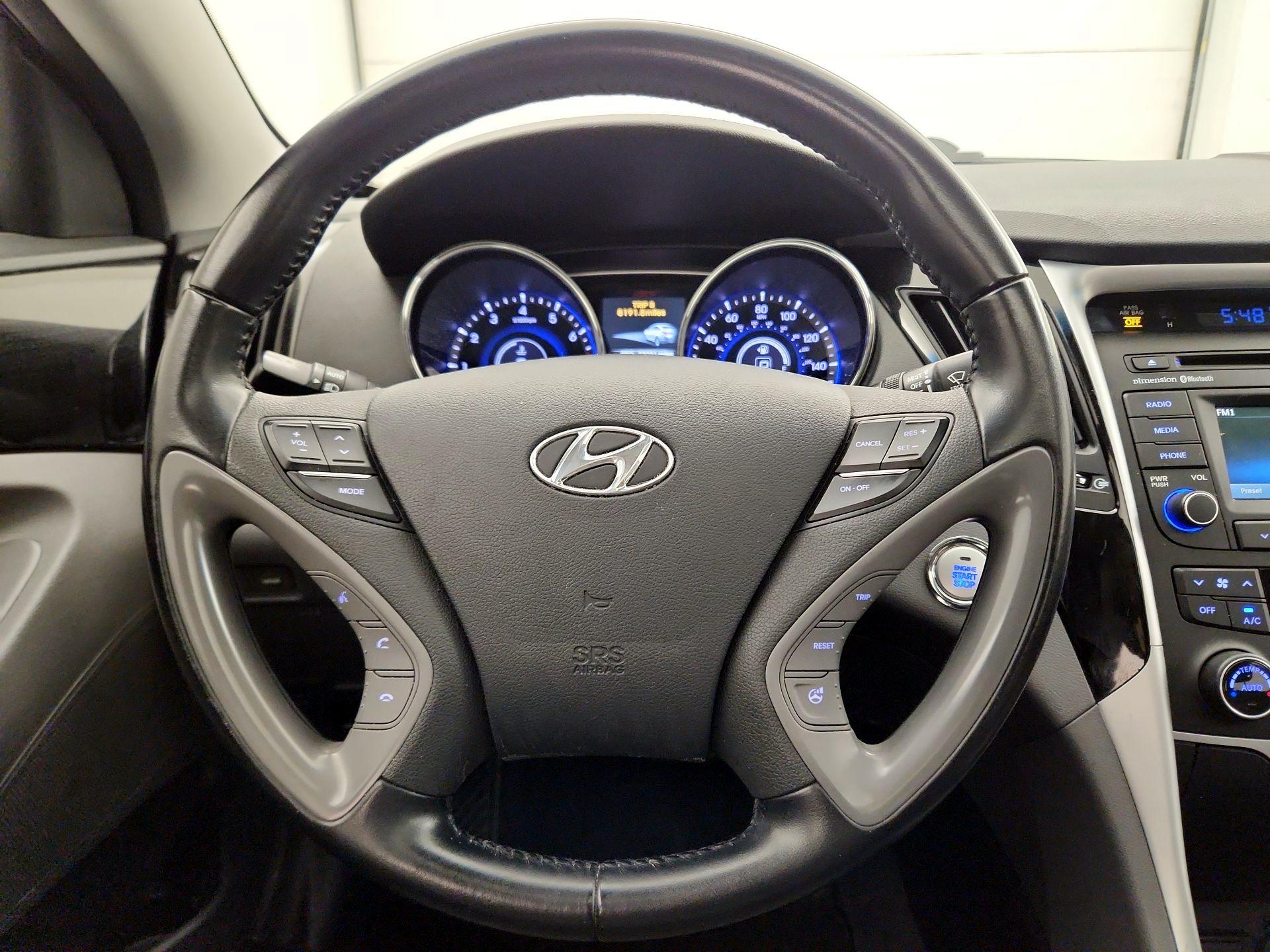 Thumbnail: 2014 Hyundai Sonata - 10