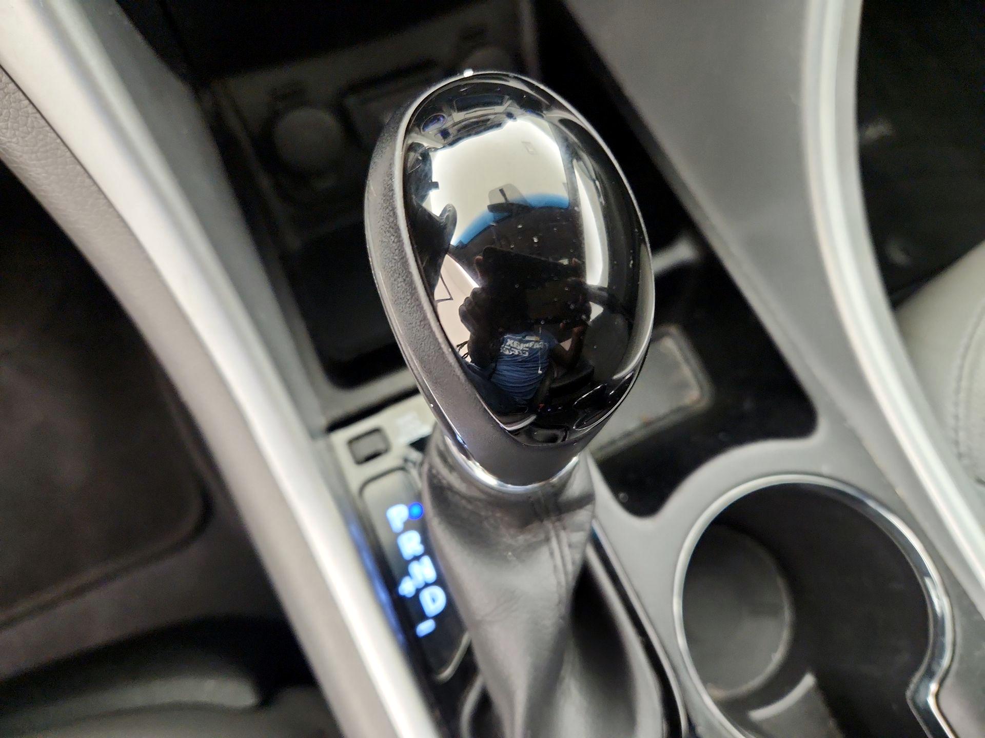 Thumbnail: 2014 Hyundai Sonata - 17