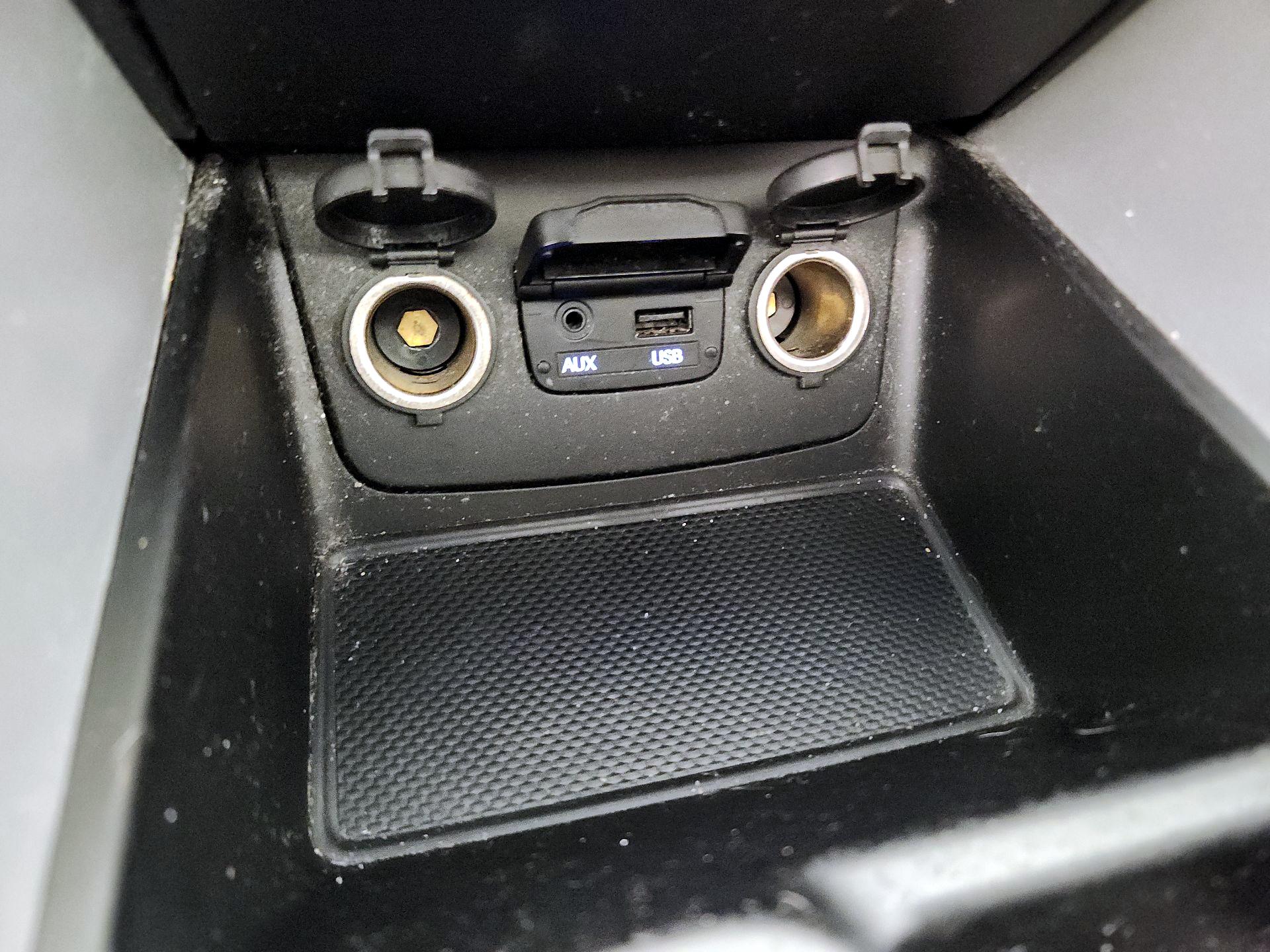 Thumbnail: 2014 Hyundai Sonata - 18