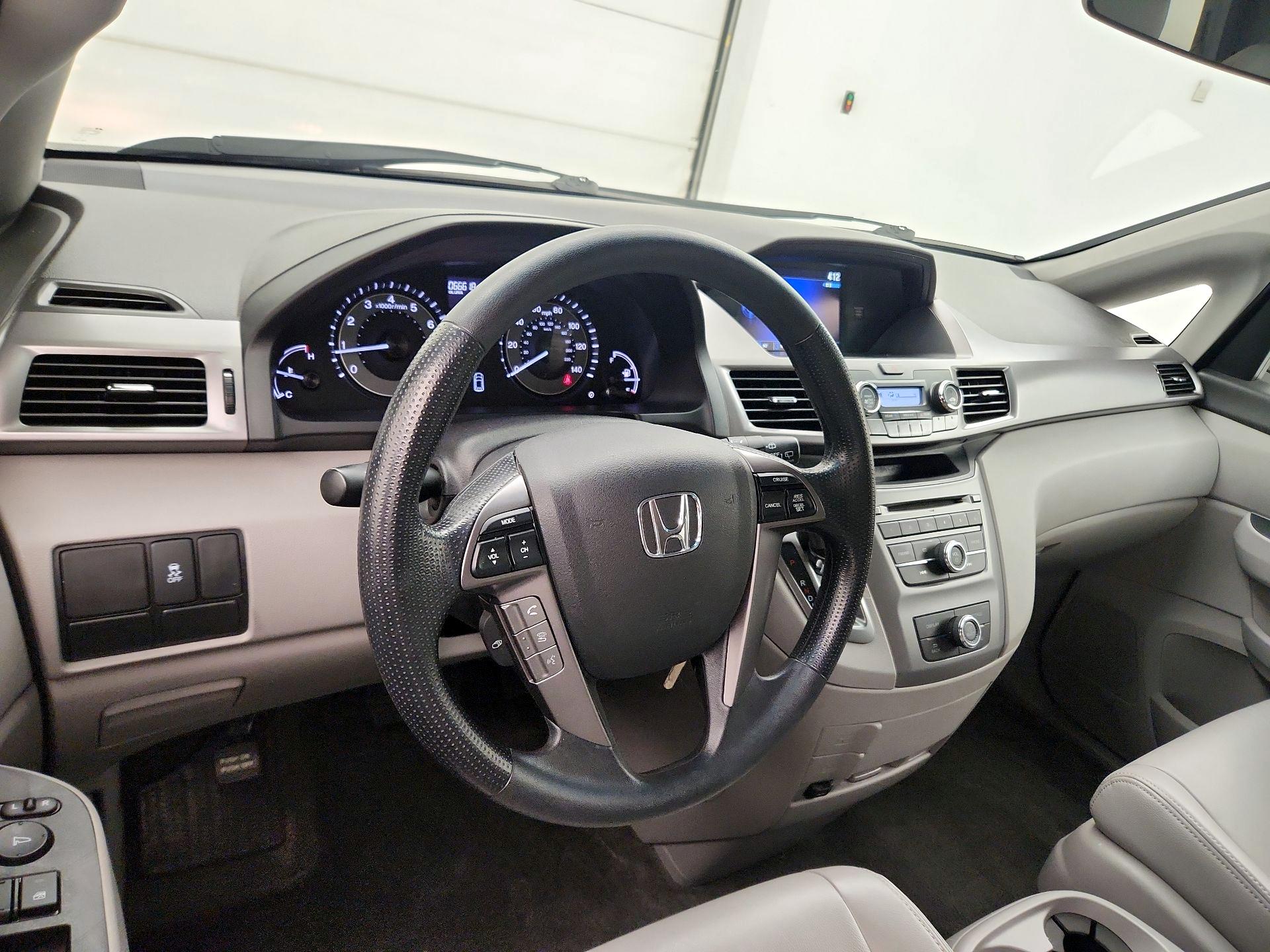 Thumbnail: 2015 Honda Odyssey - 9