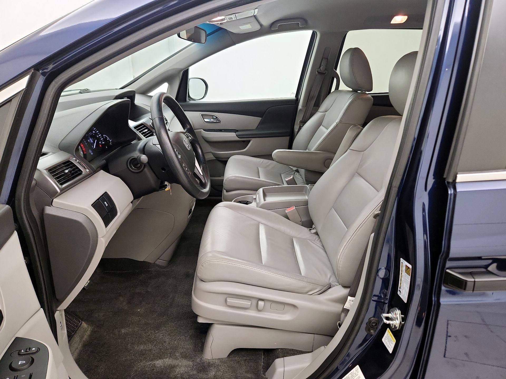 Thumbnail: 2015 Honda Odyssey - 11