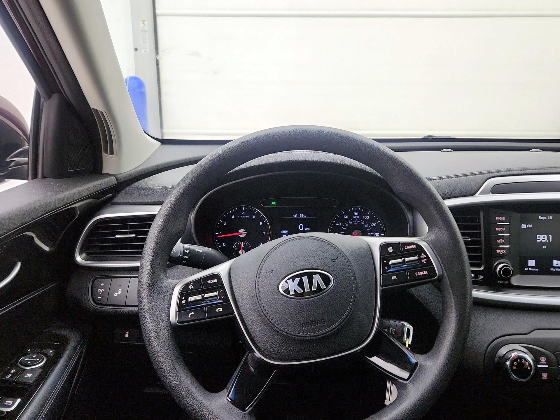 Thumbnail: 2019 Kia Sorento - 10