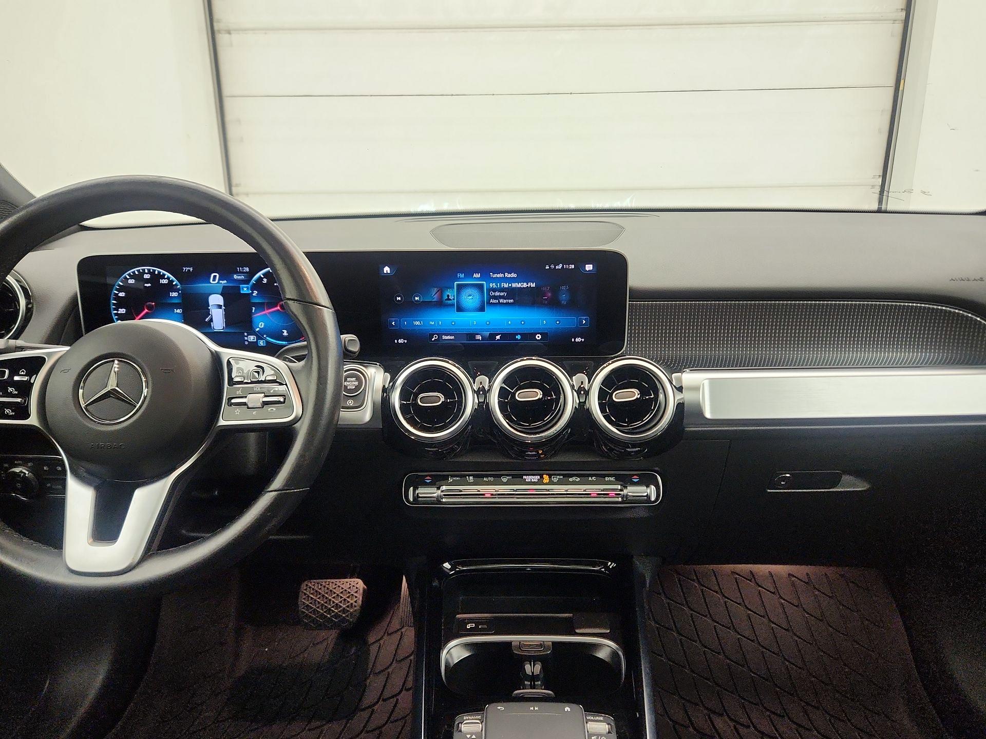 Thumbnail: 2021 Mercedes-Benz GLB - 9